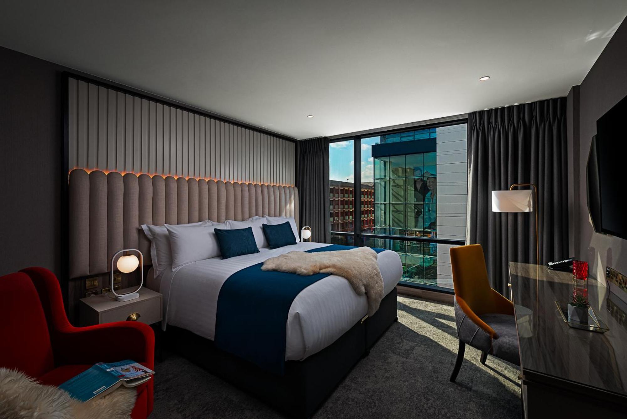 Deluxe King Room