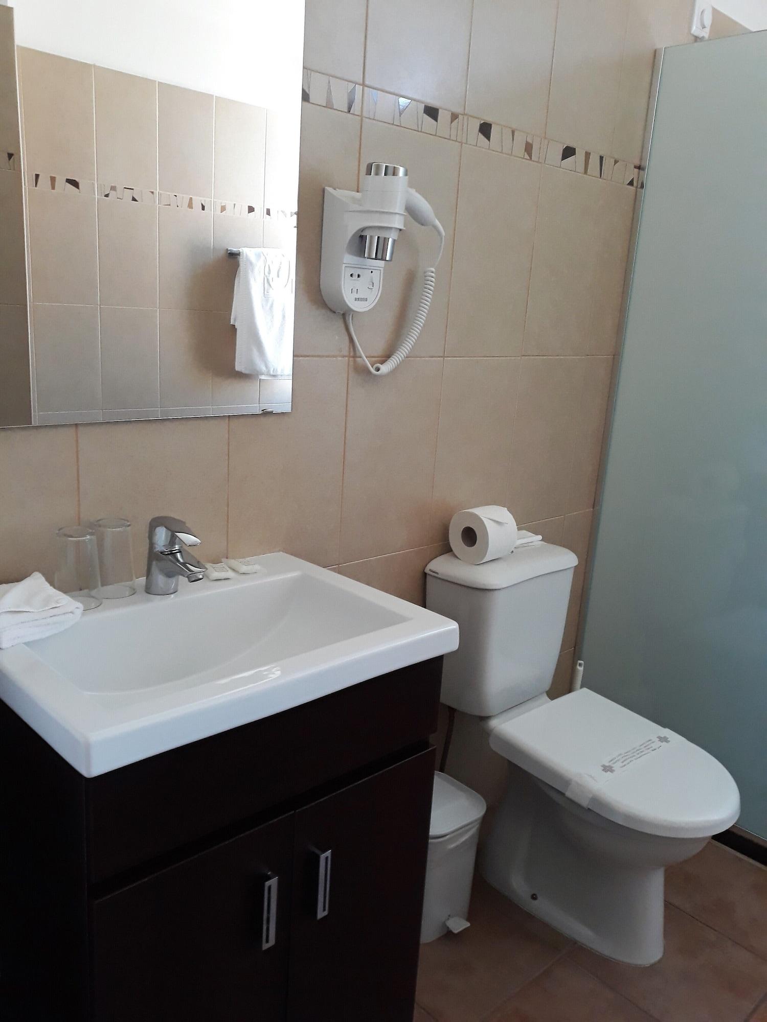 Double or Twin Room Garden View