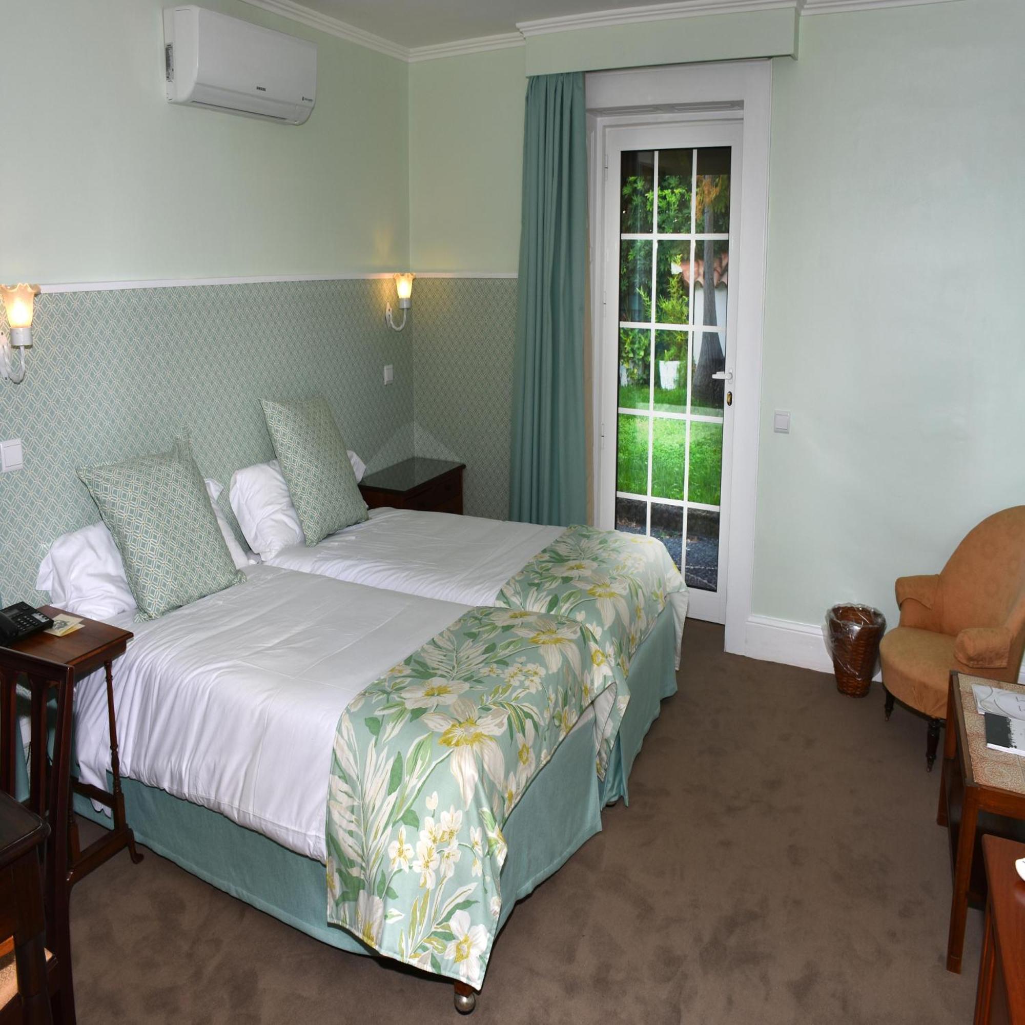 Double or Twin Room Garden View
