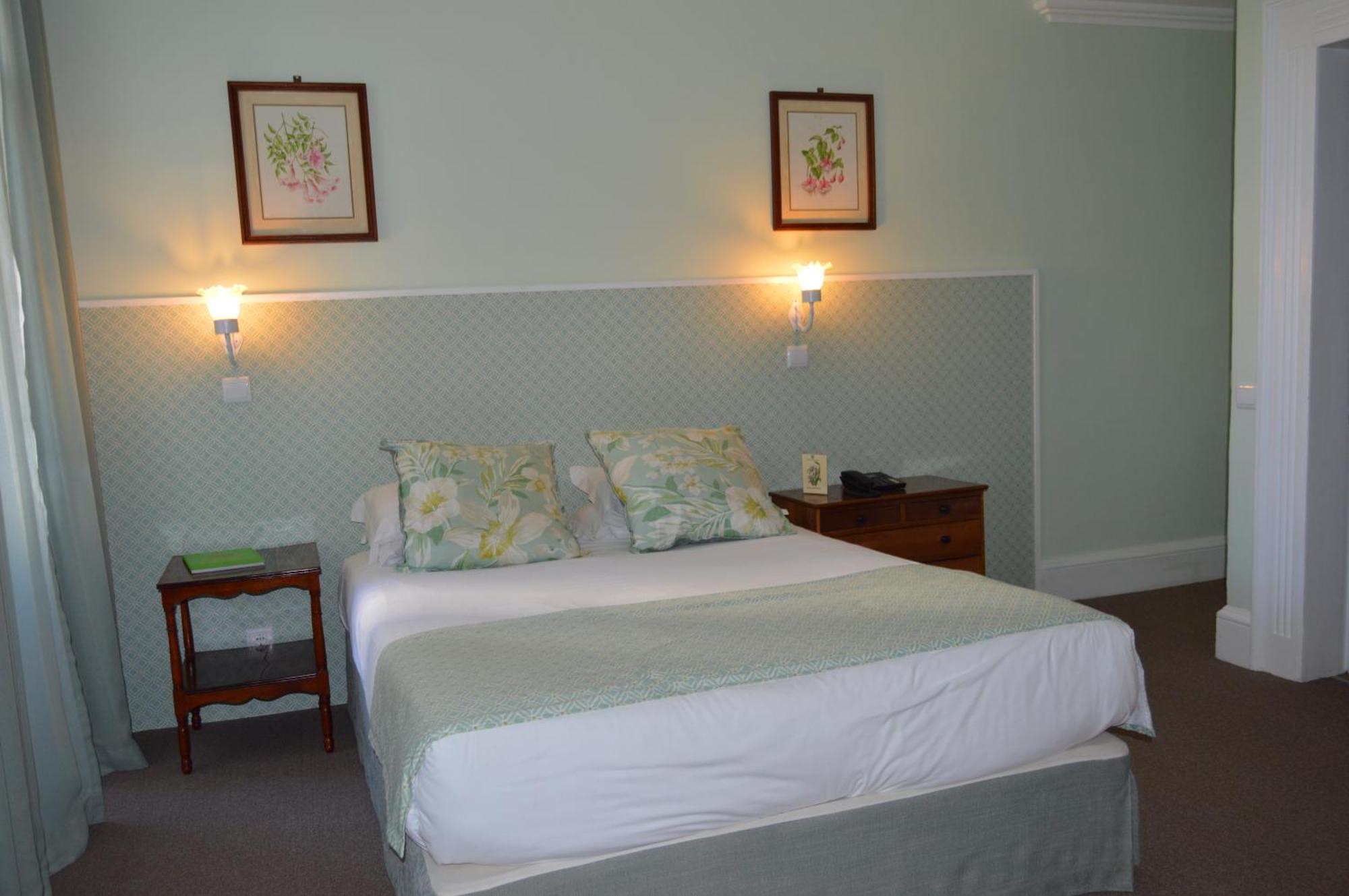 Double or Twin Room Garden View