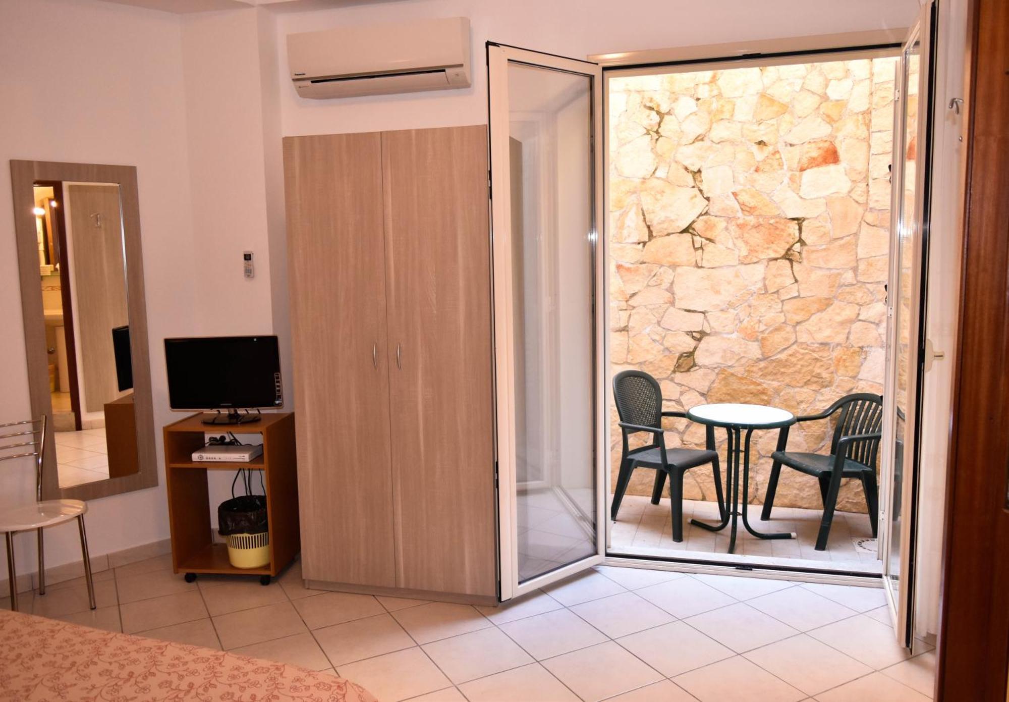 Economy Double or Twin Room