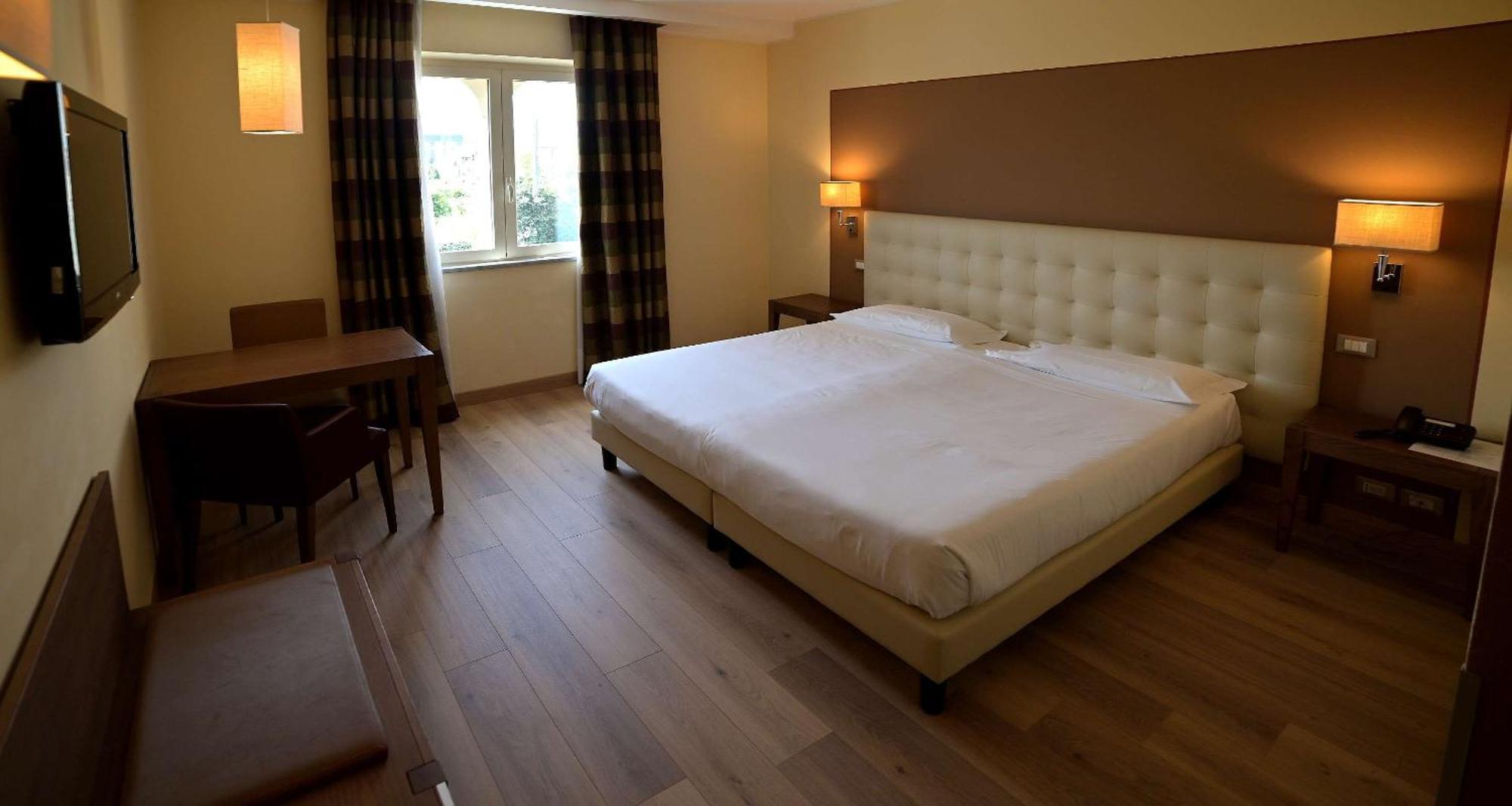 Classic King Room