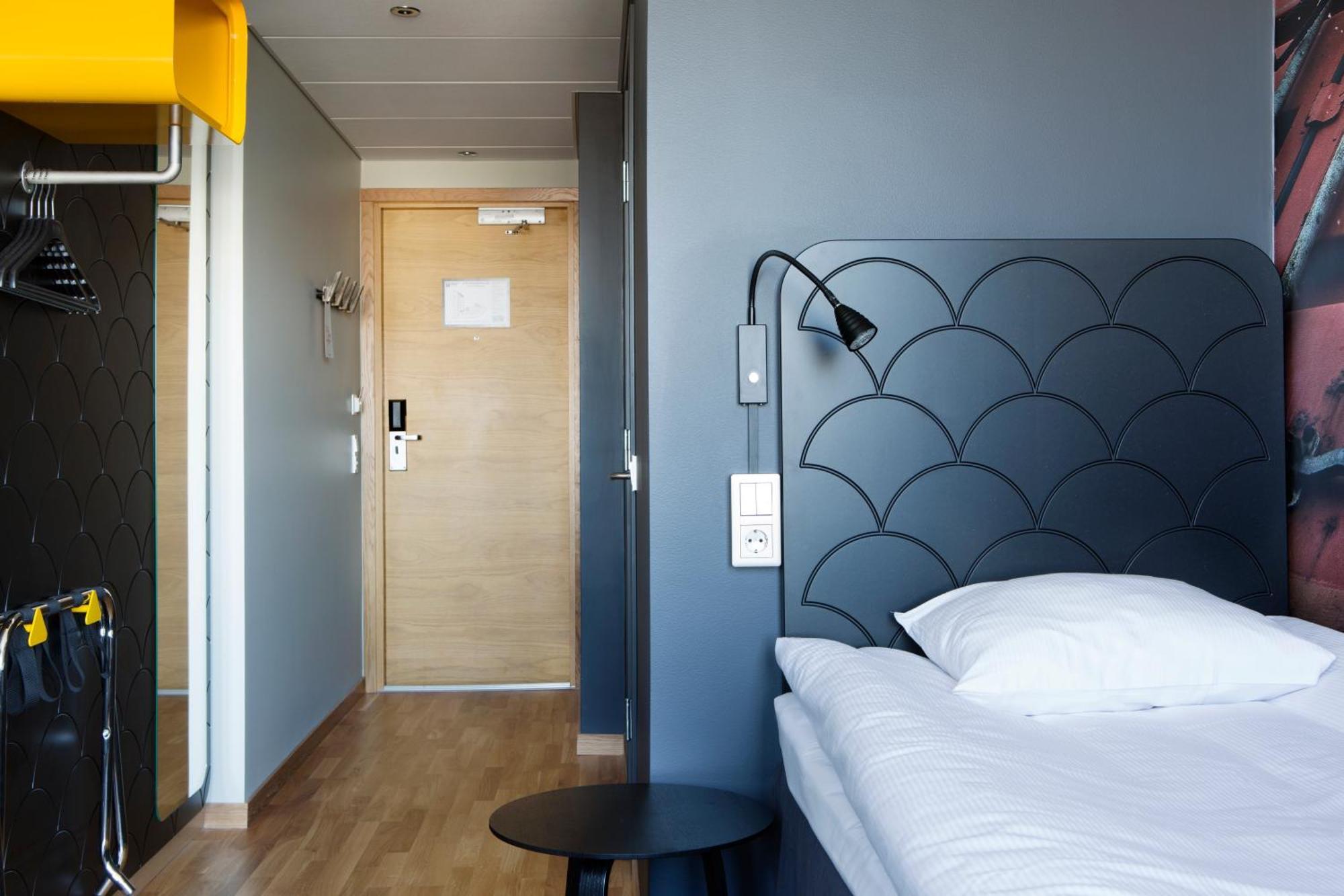 Compact Single Room,1434010180:JPEG