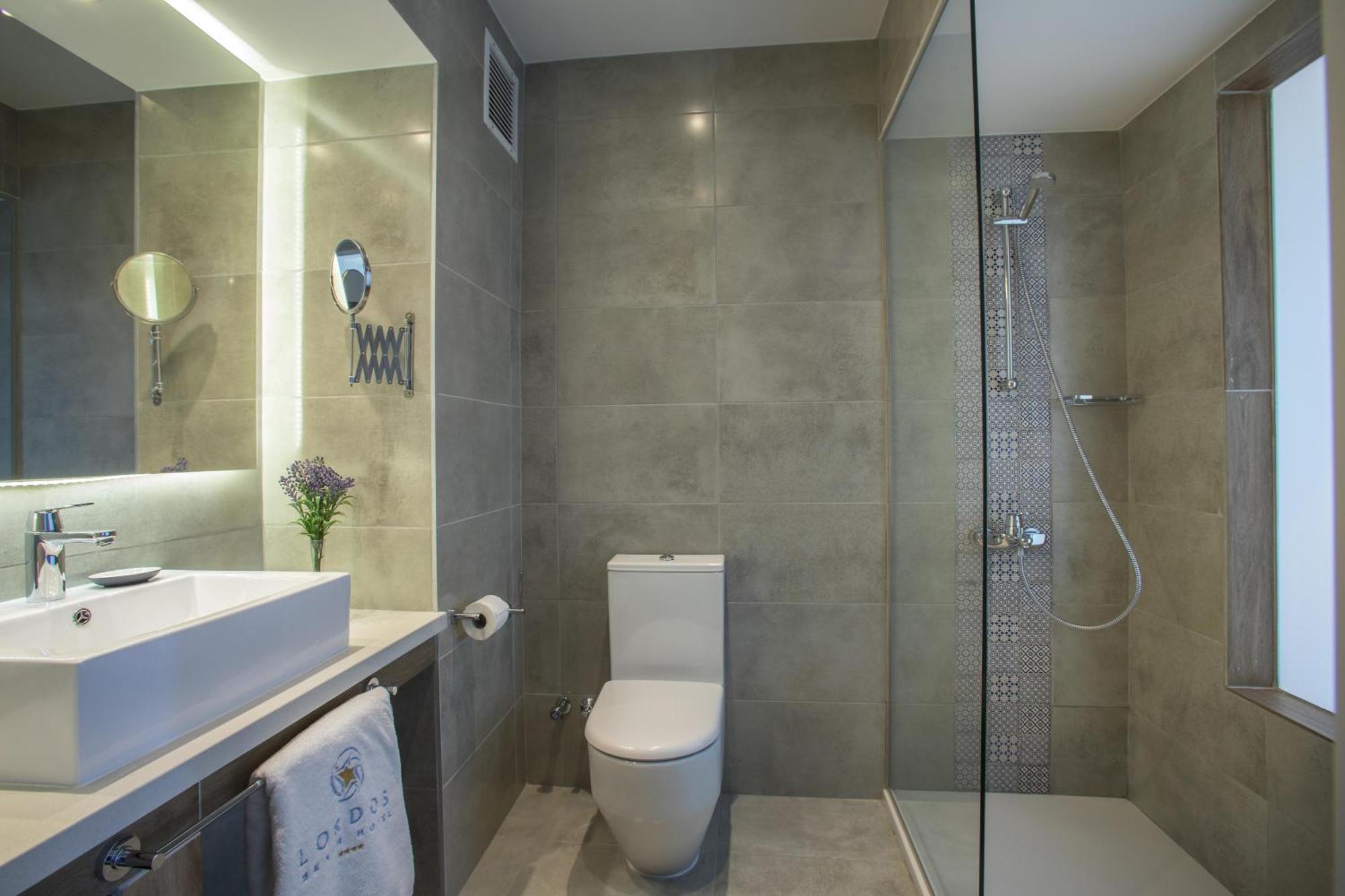 Double or Twin Room Side Sea View