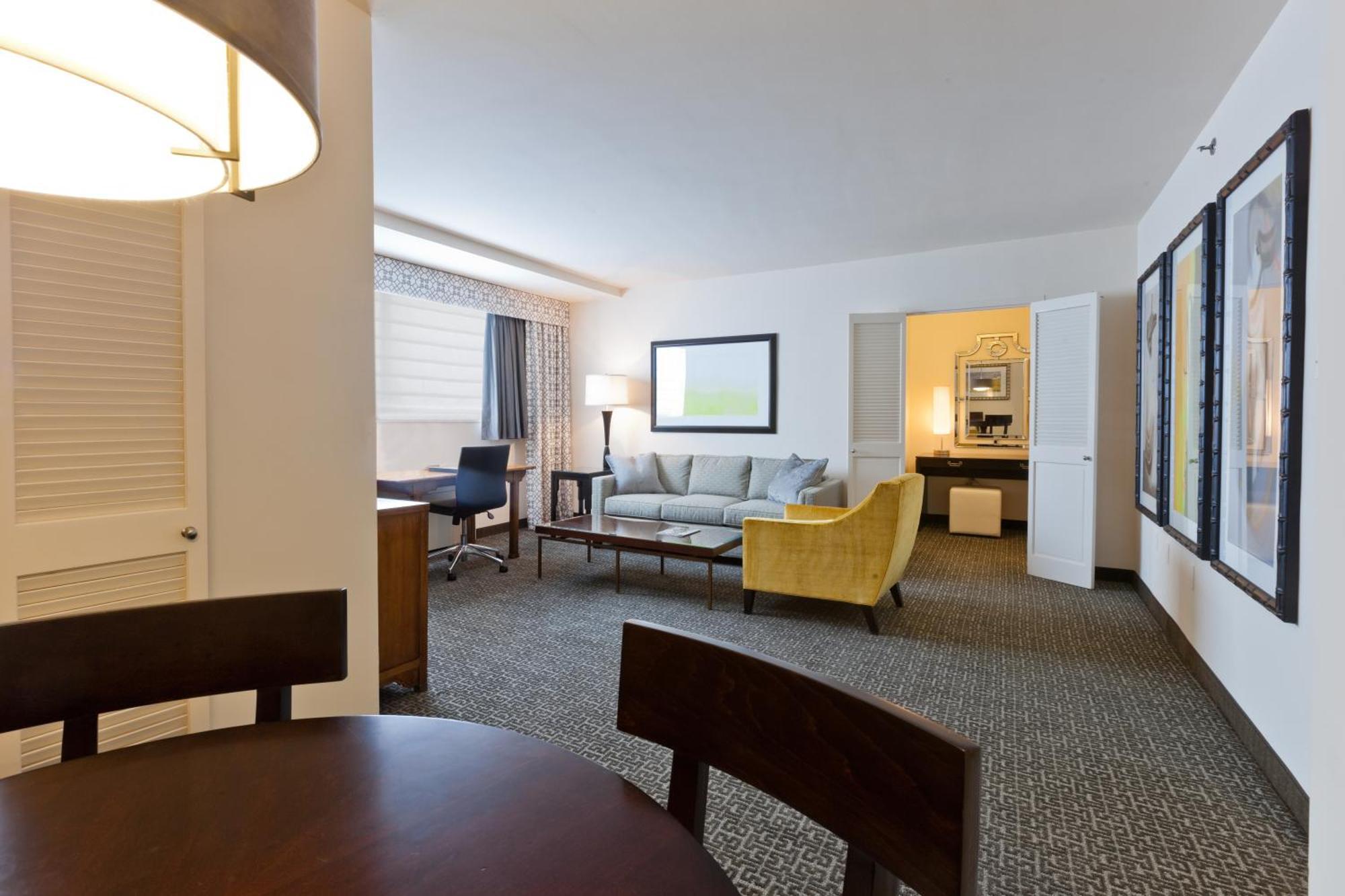 Deluxe Suite
