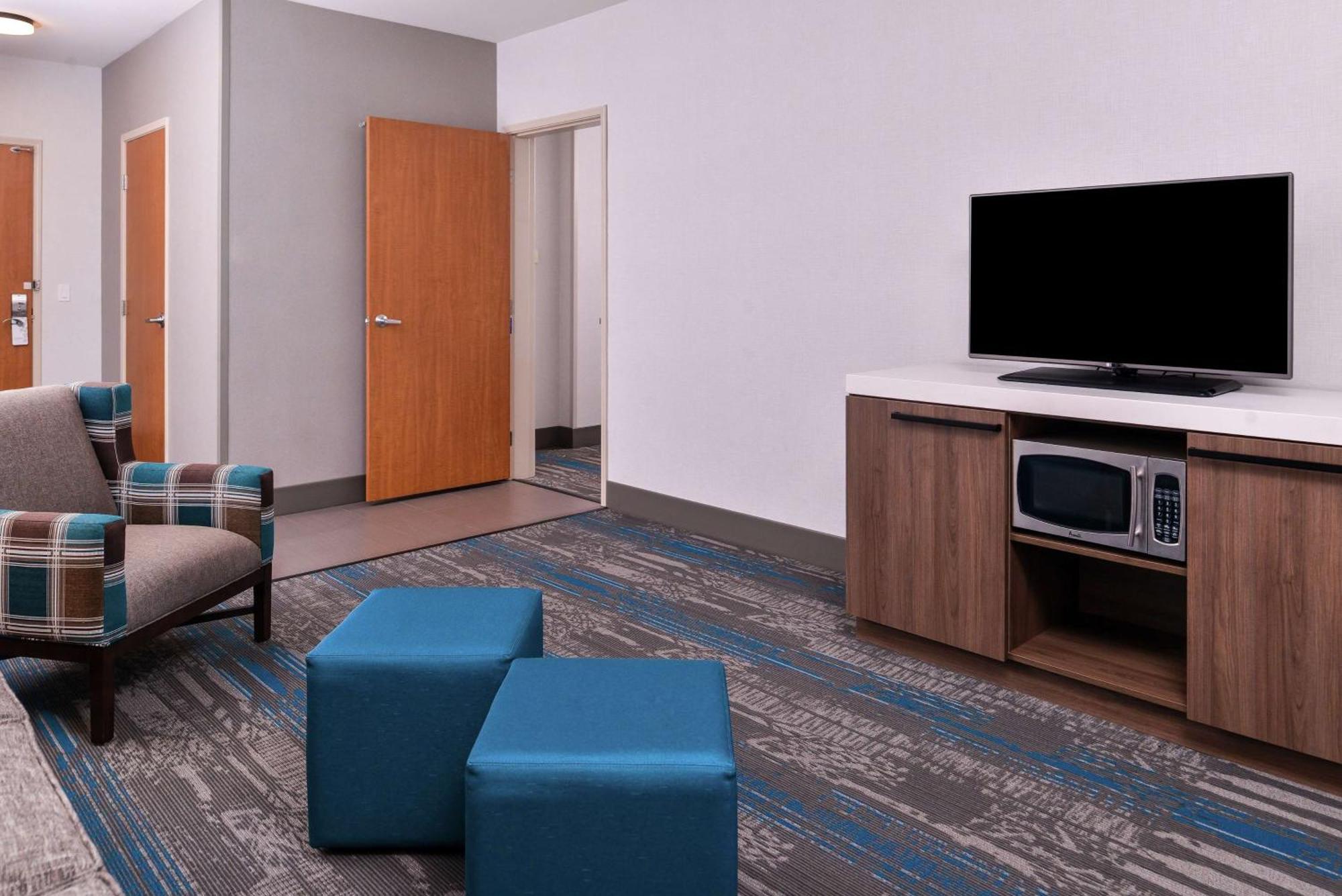 Junior Suite mit Kingsize-Bett und Sitzbereich