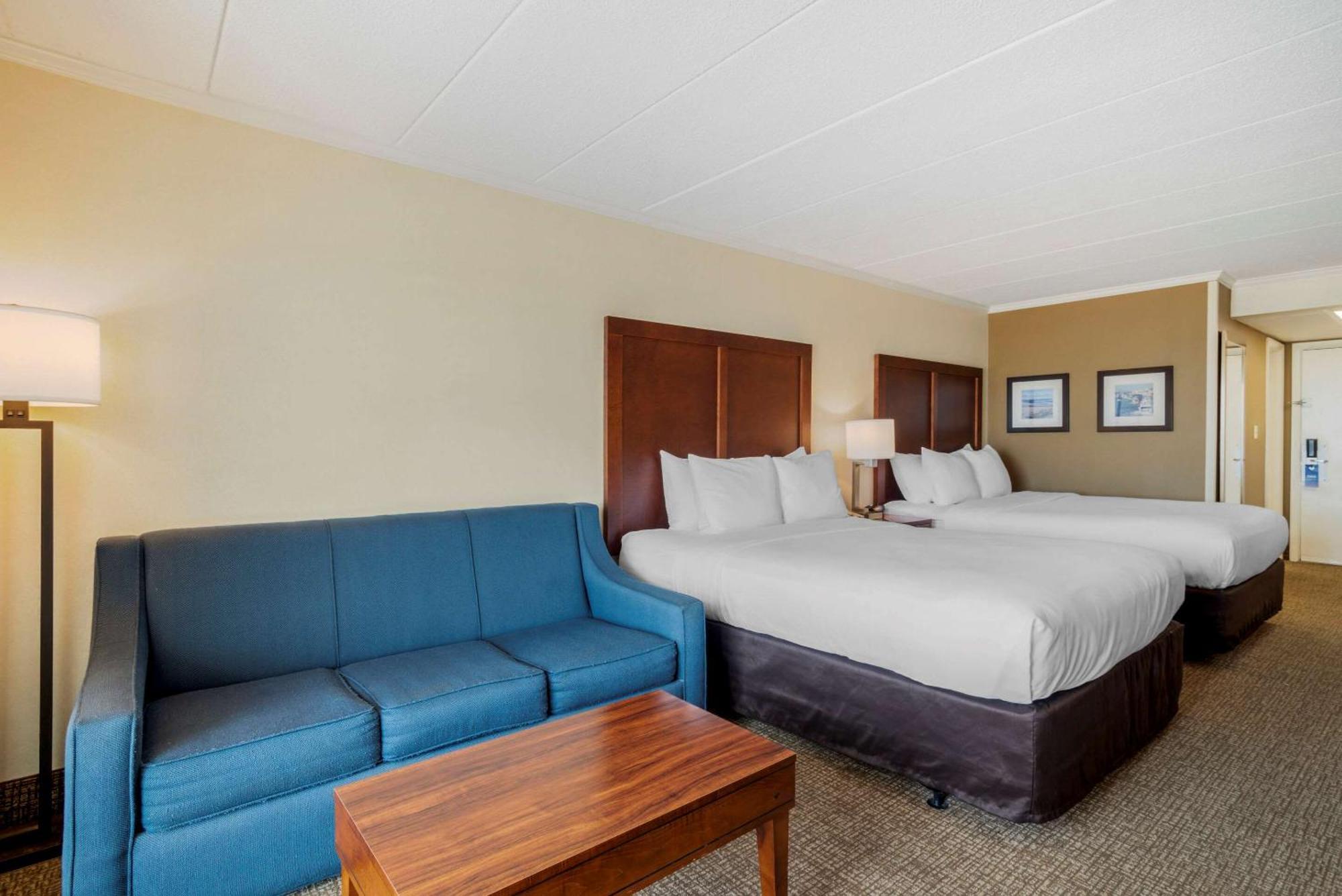 Two Queen Beds 1st floor Street View