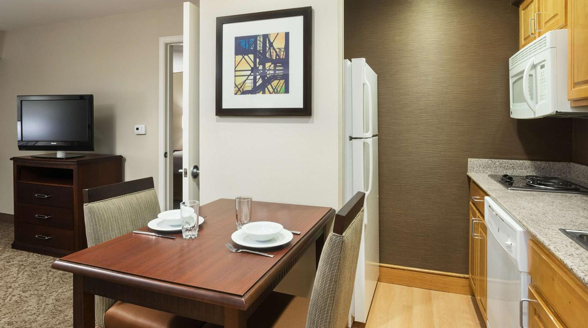 One-Bedroom King Suite Non-Smoking