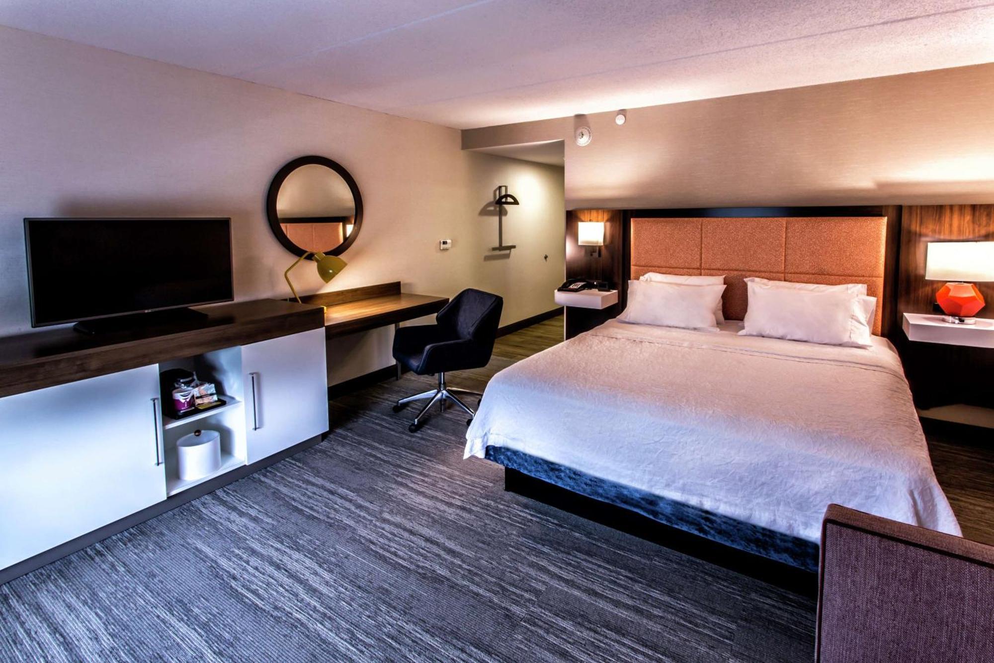 King Room King Bed Non-Smoking