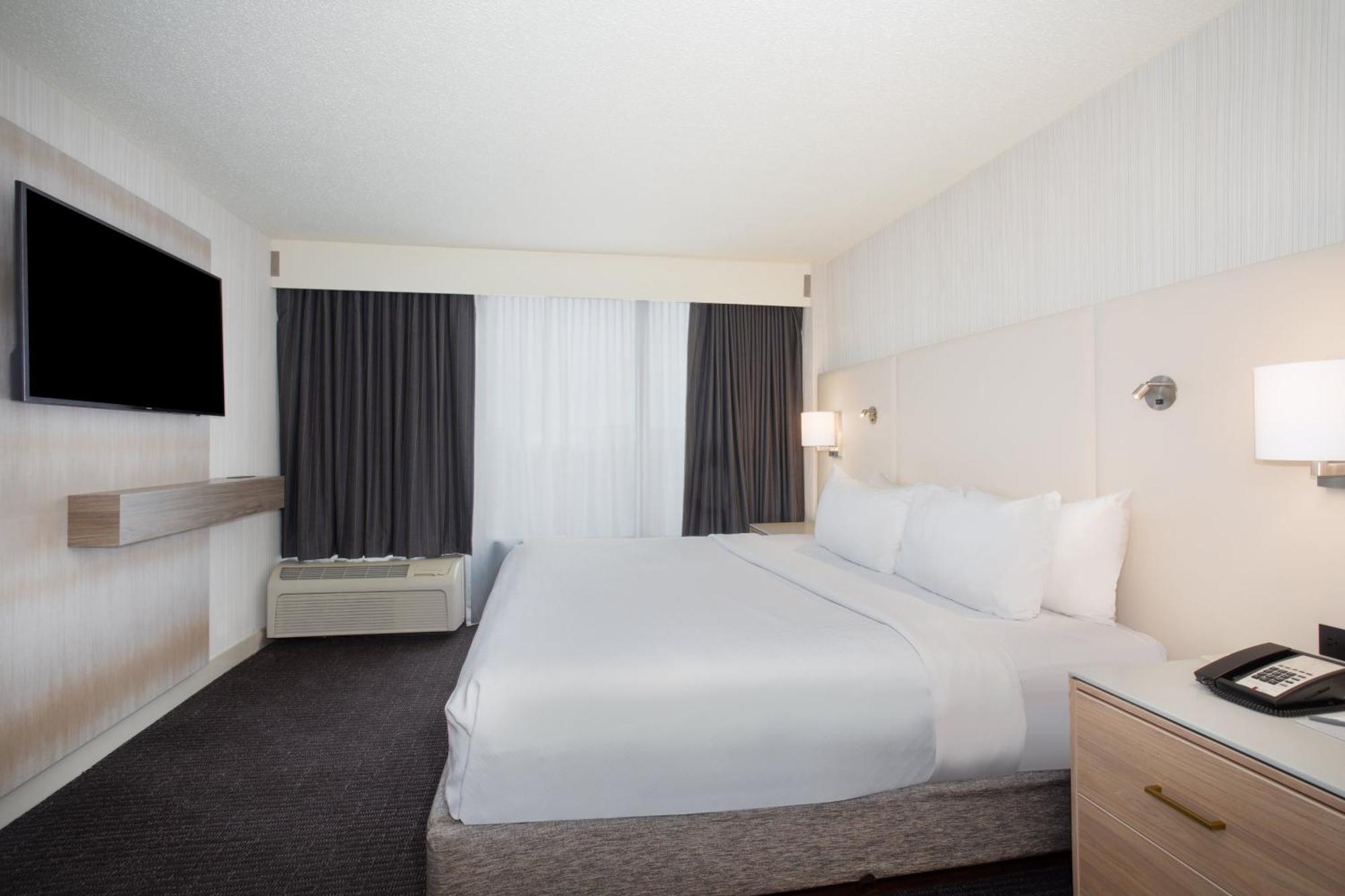 Premium King Room High Floor