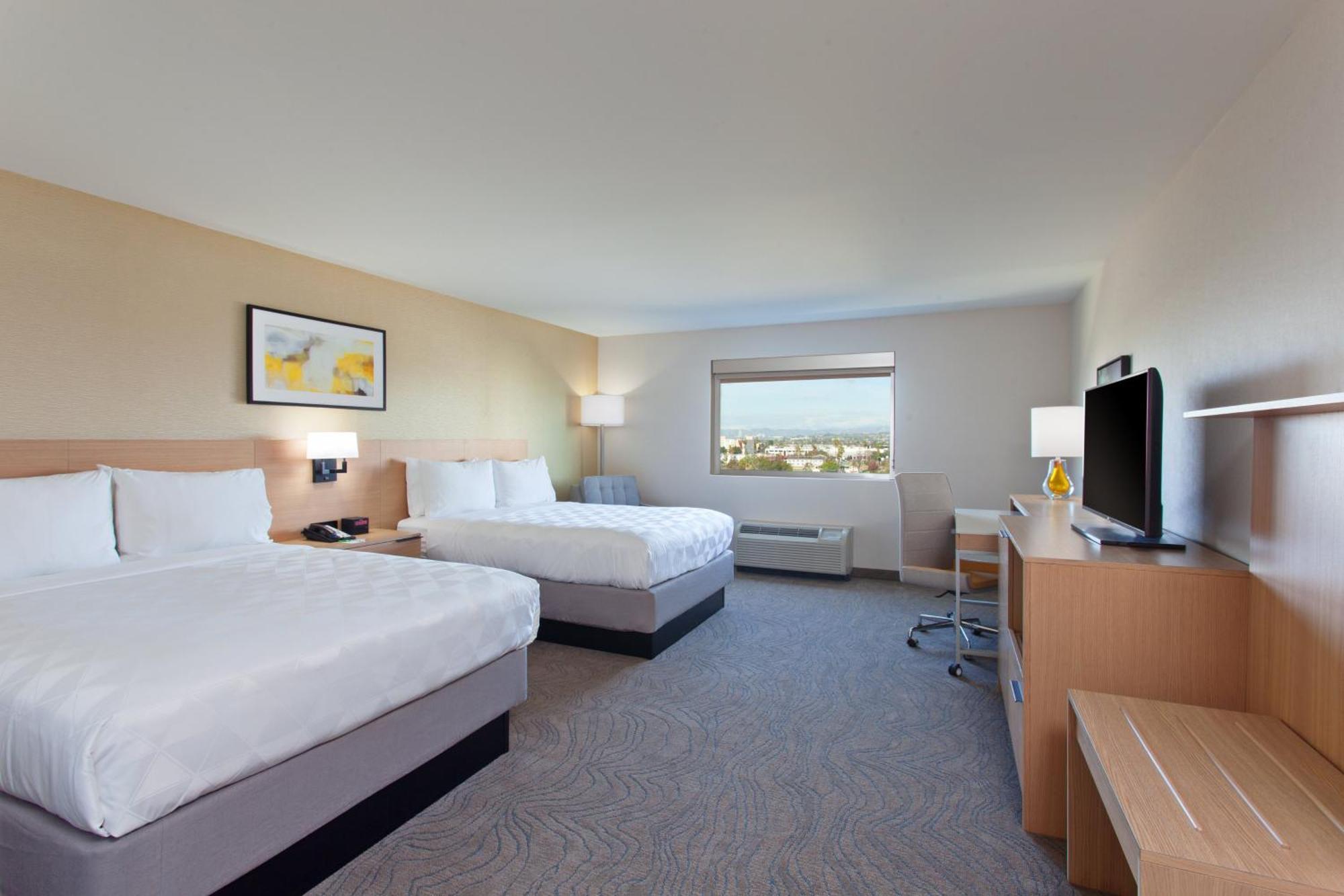 Premium Queen Room Two Queen Beds High Floor