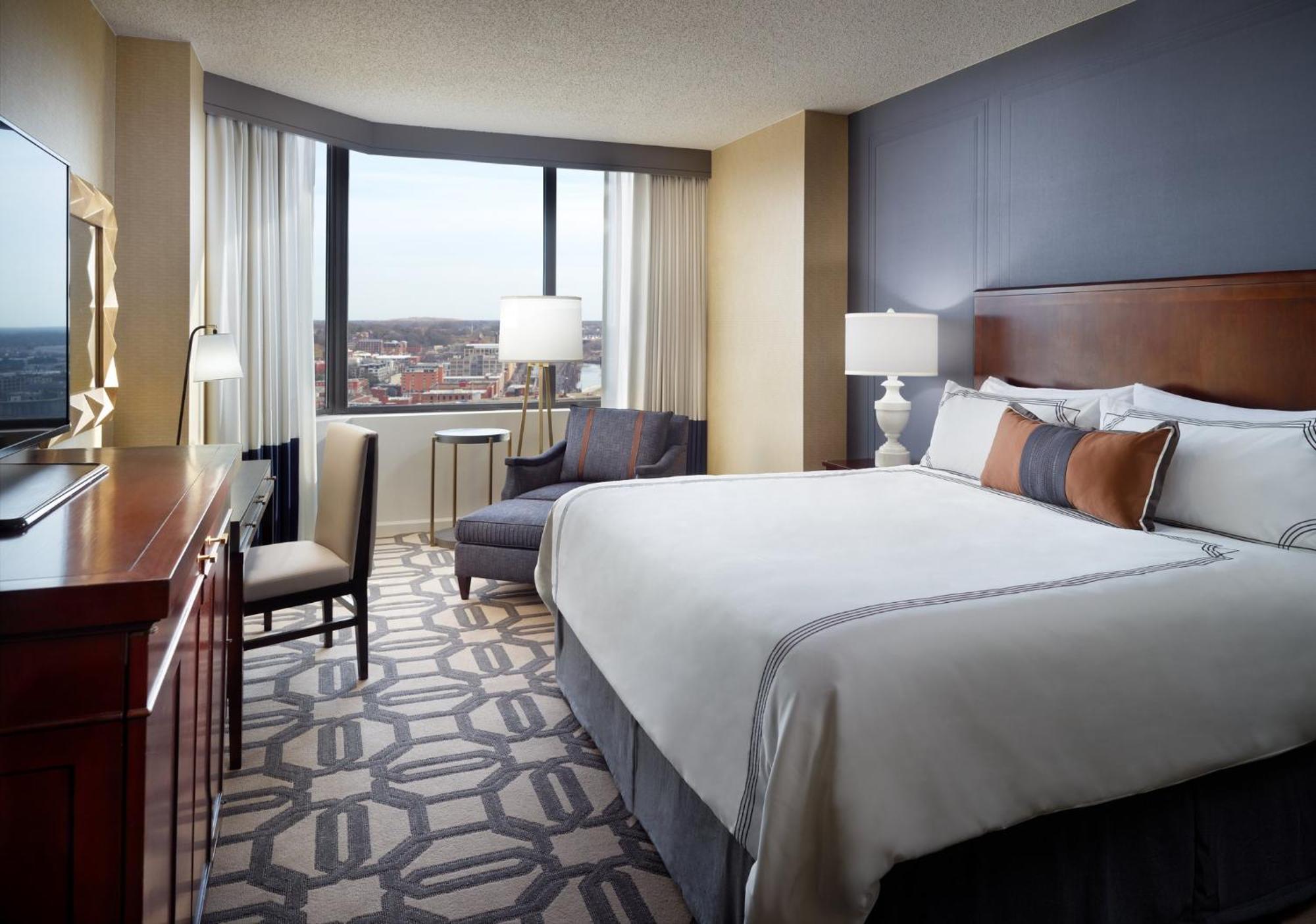 ADA Deluxe Room 1 King Bed