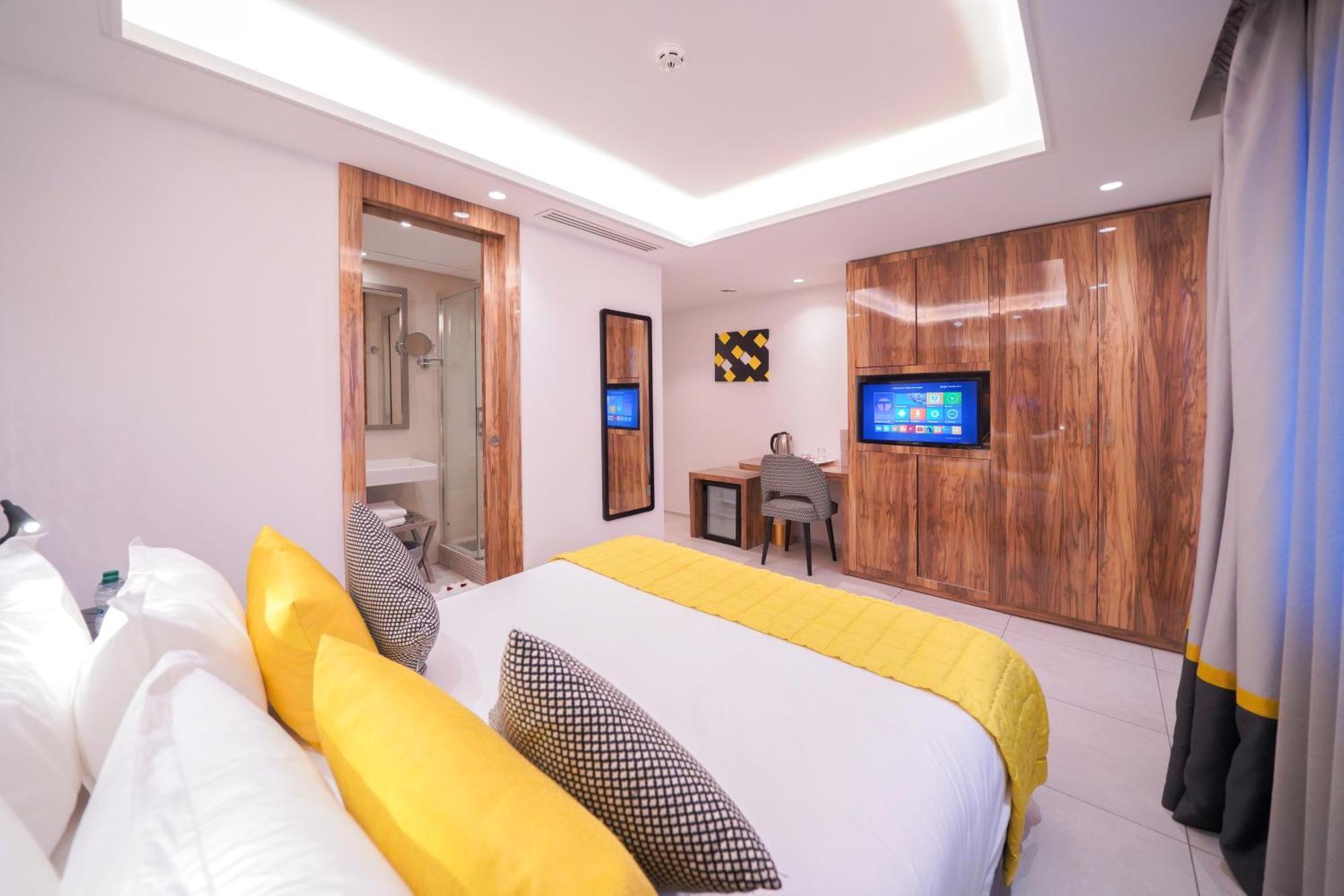 Deluxe Single Room