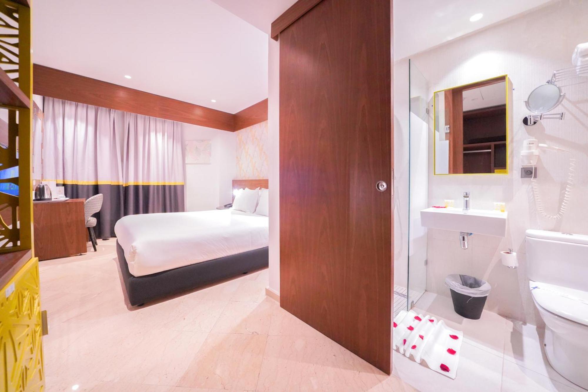 Deluxe Single Room