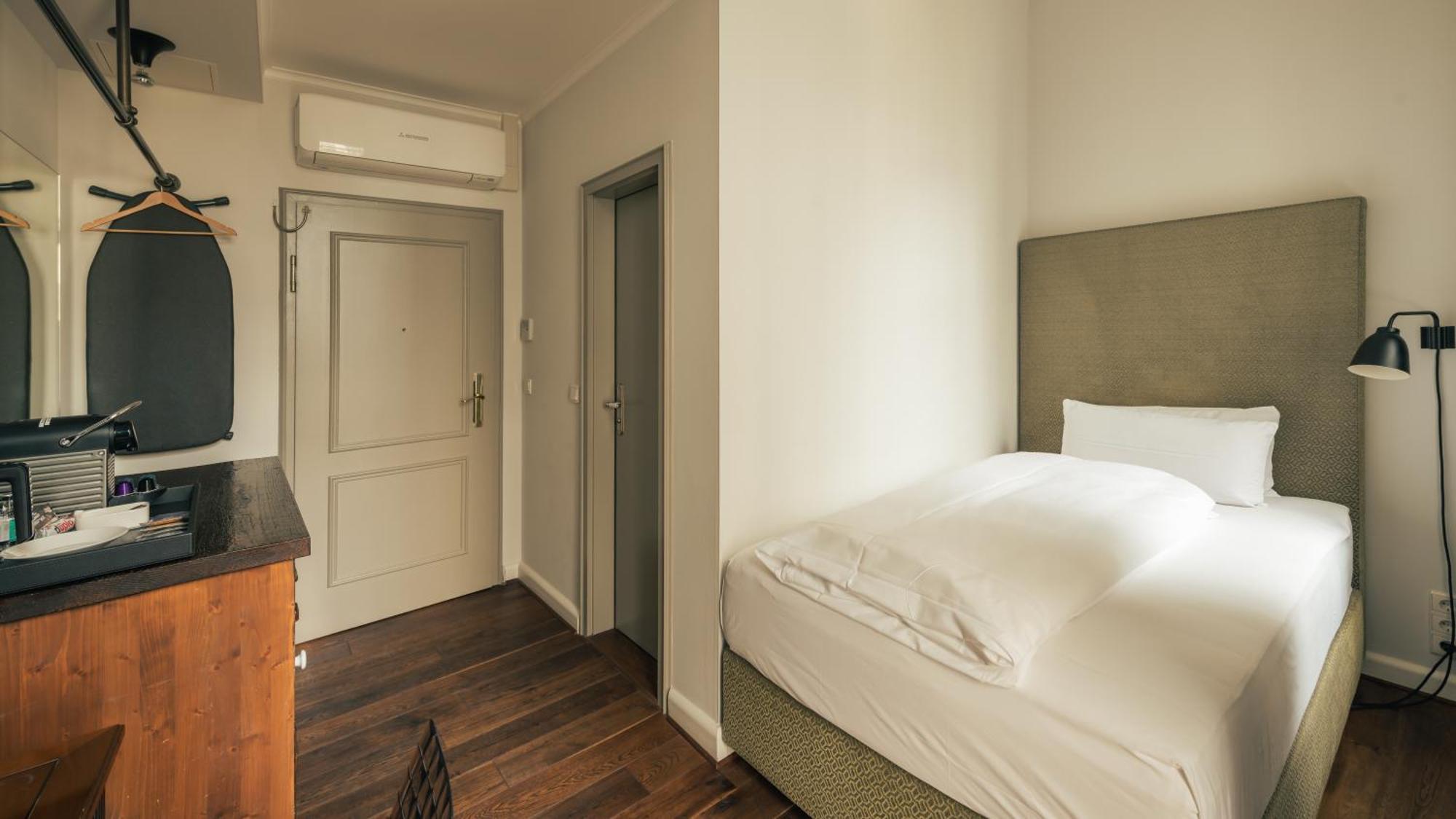 Compact Room Single