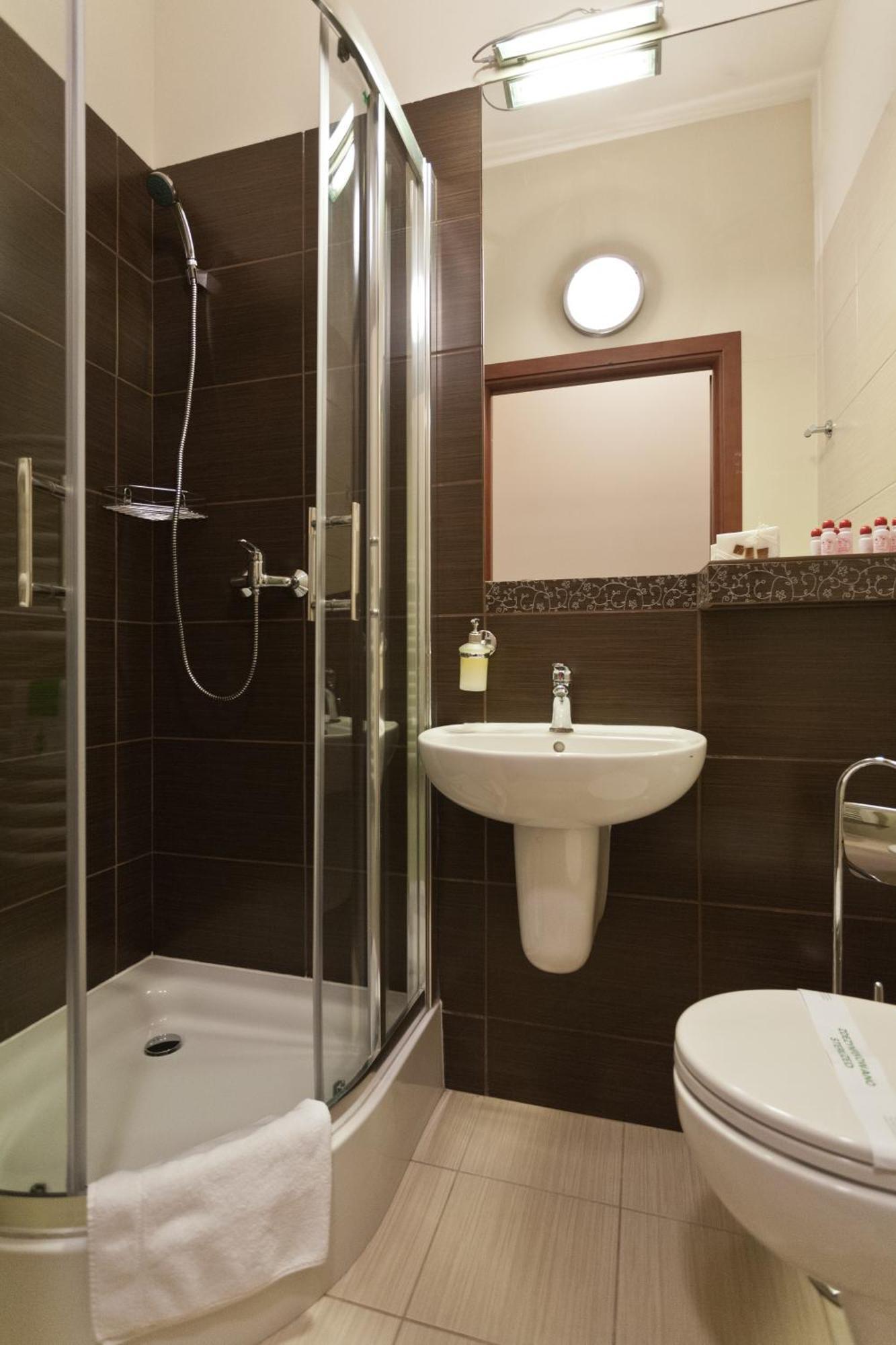 Double Room,1576716983:JPEG