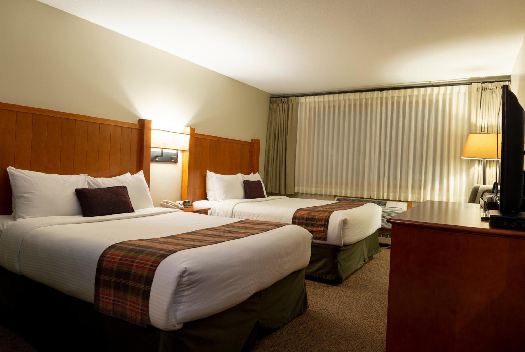 Queen Room Two Queen Beds