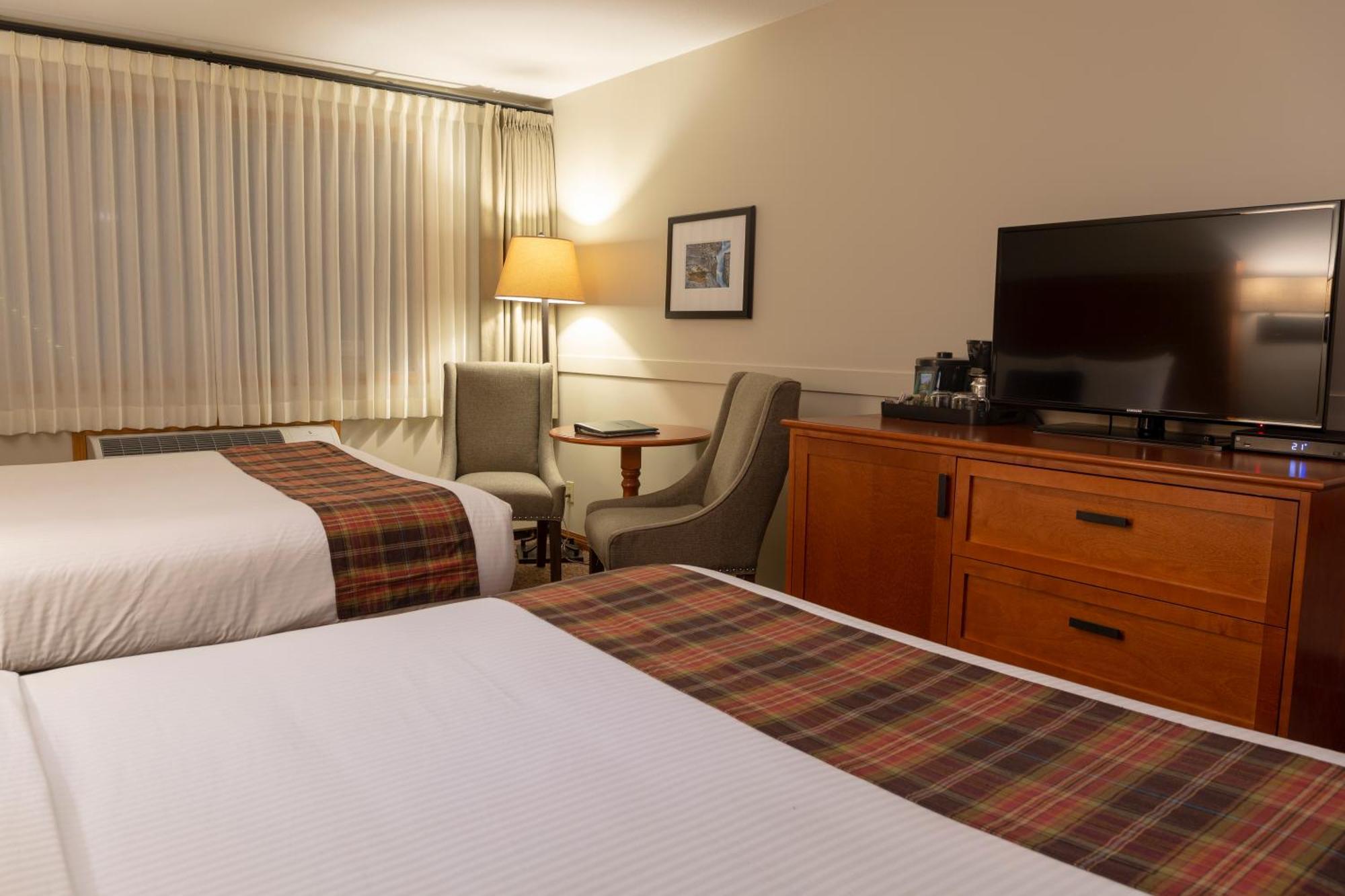 Queen Room Two Queen Beds