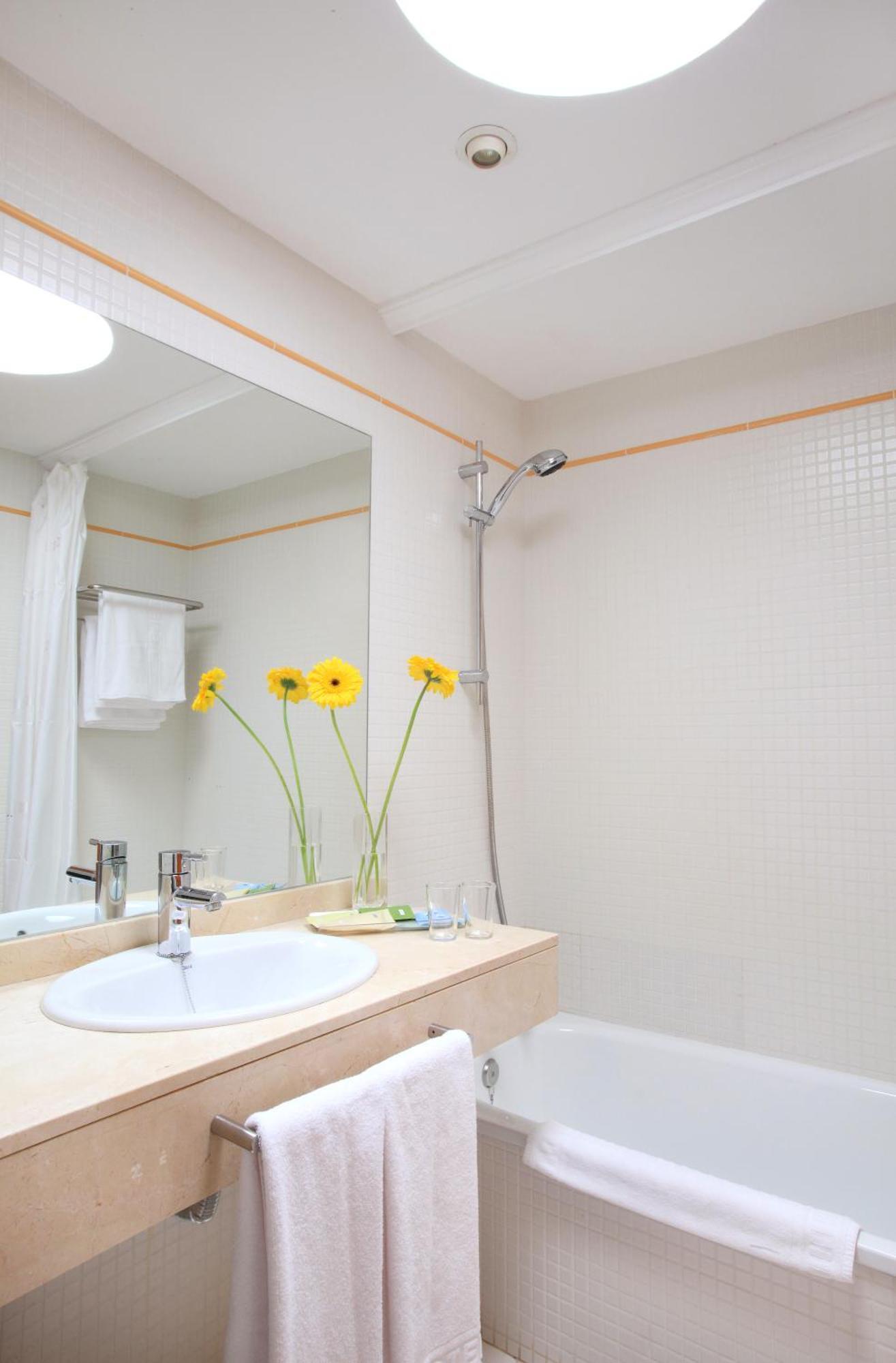 One-Bedroom Bungalow