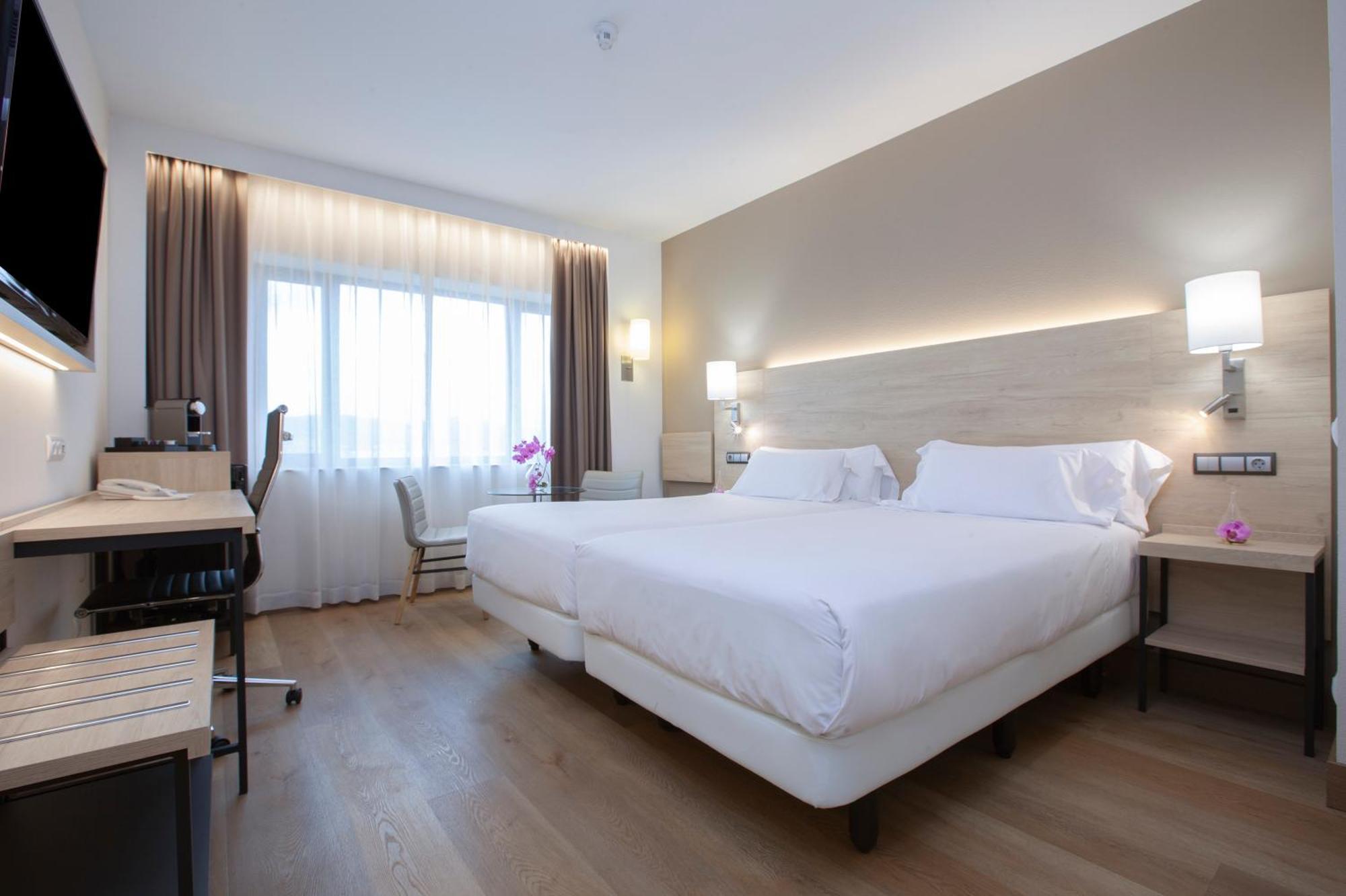 Junior Suite Family Room