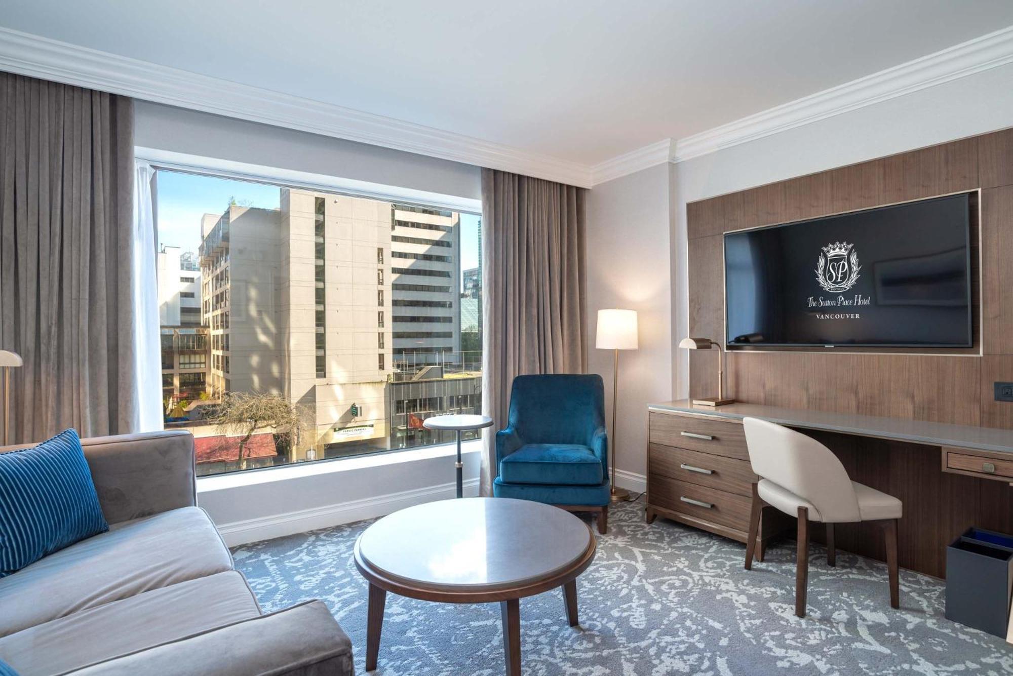 Executive Suite 1 King Bed Wet Bar