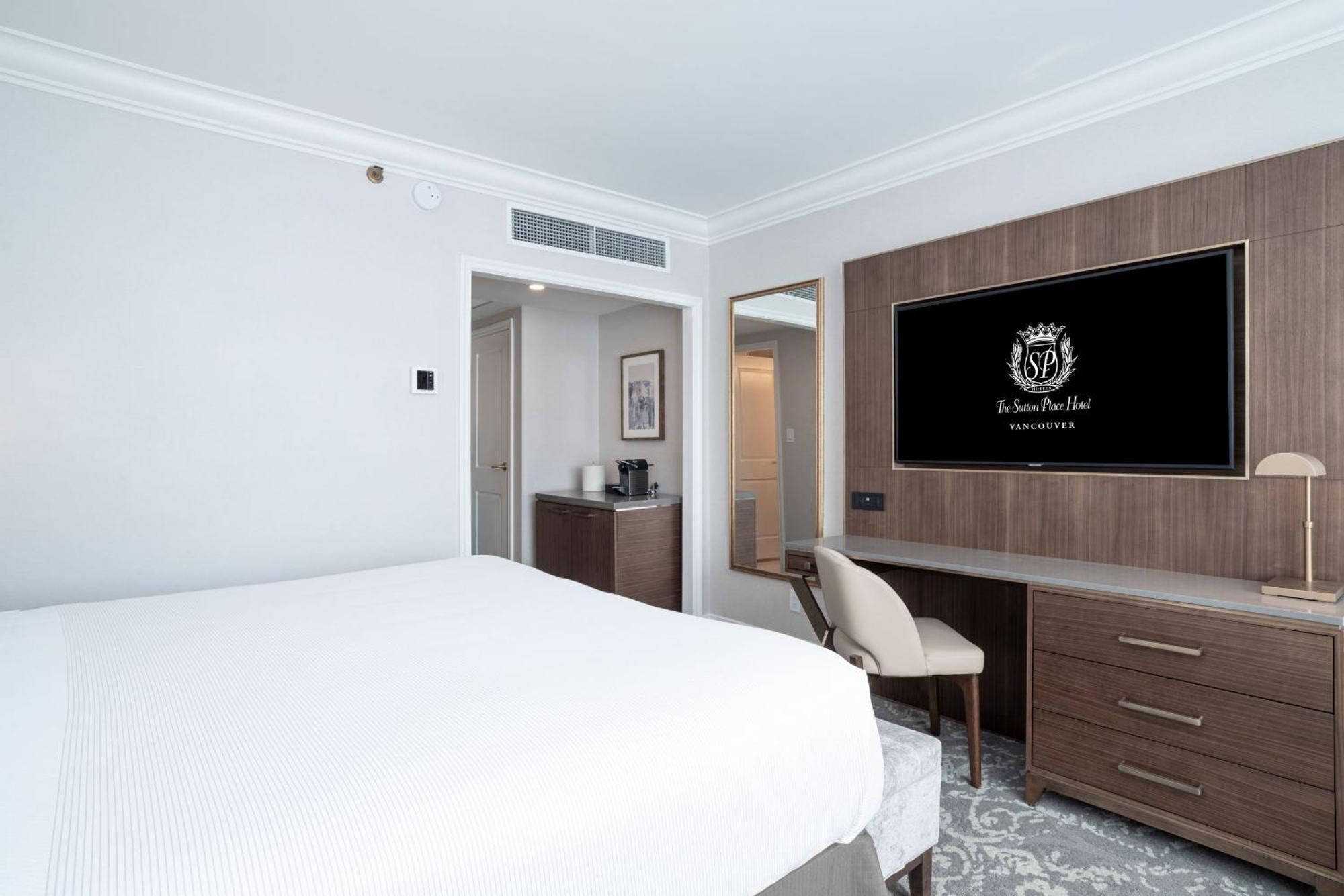 Sutton Room 1 King Bed
