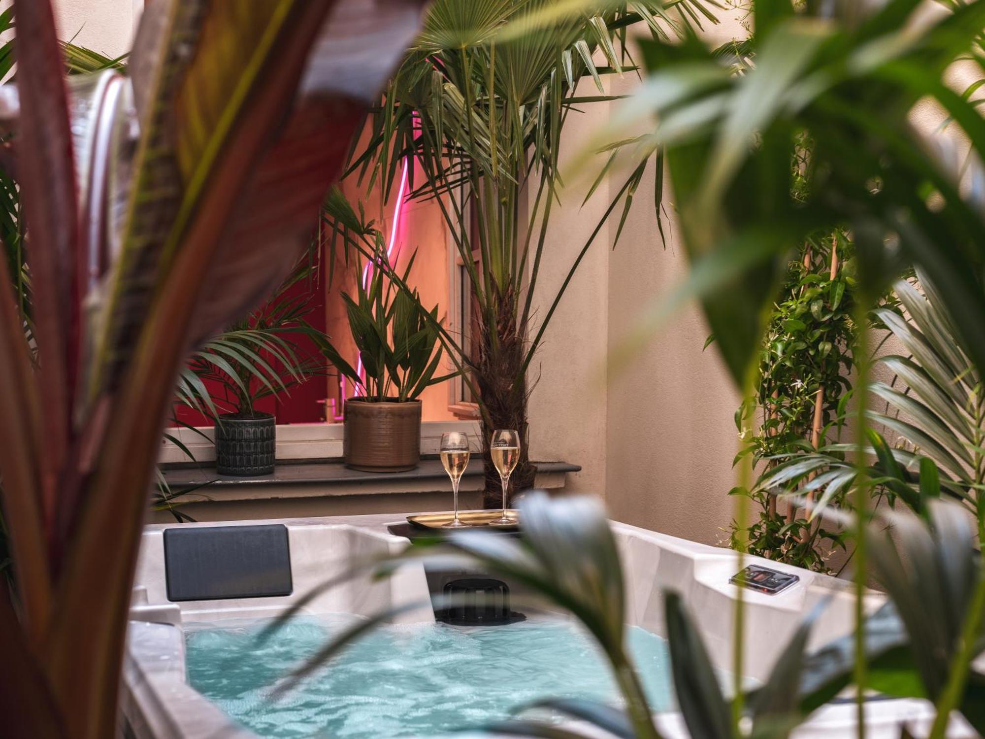 Suite Hot Tub