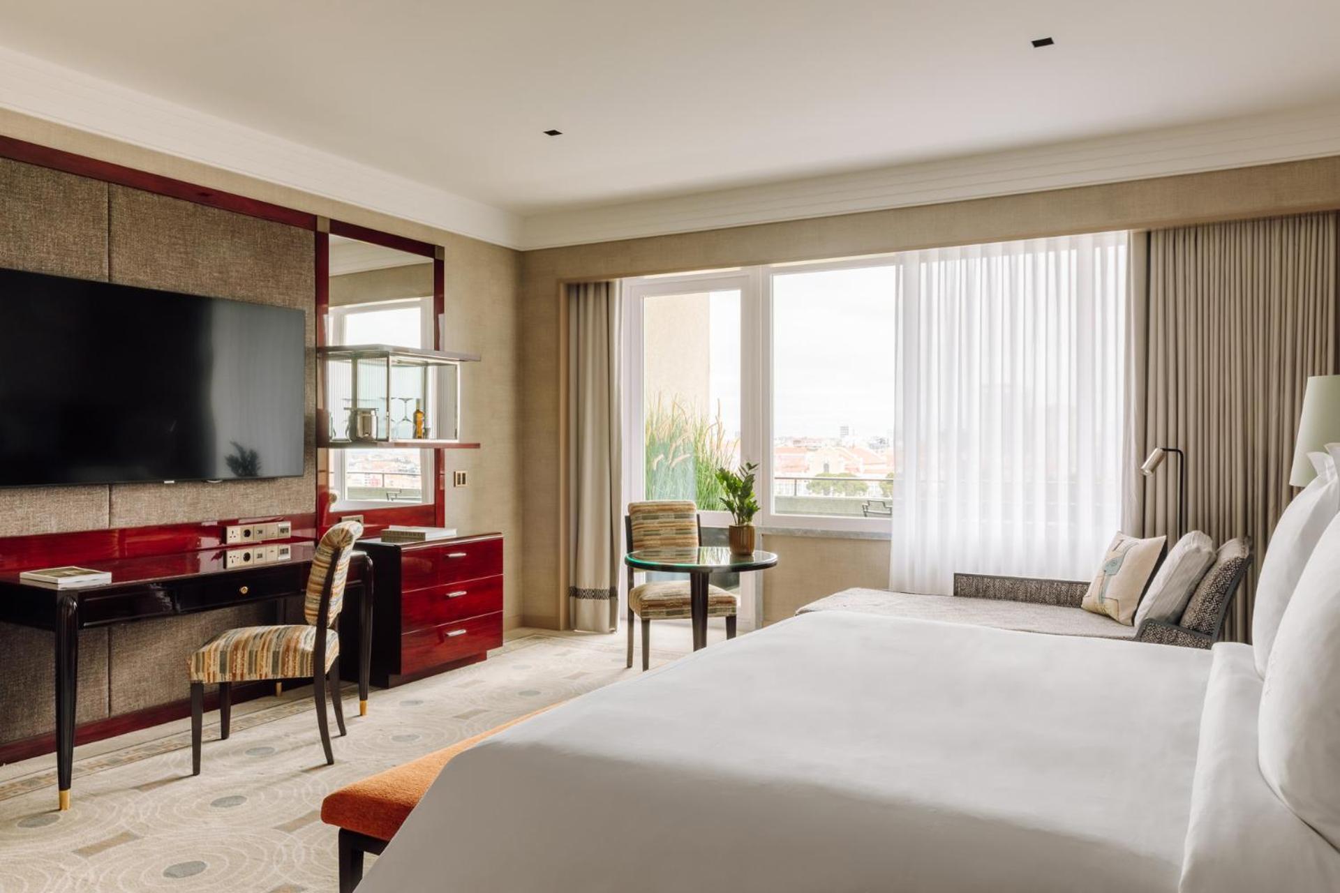 Deluxe Park View Room King