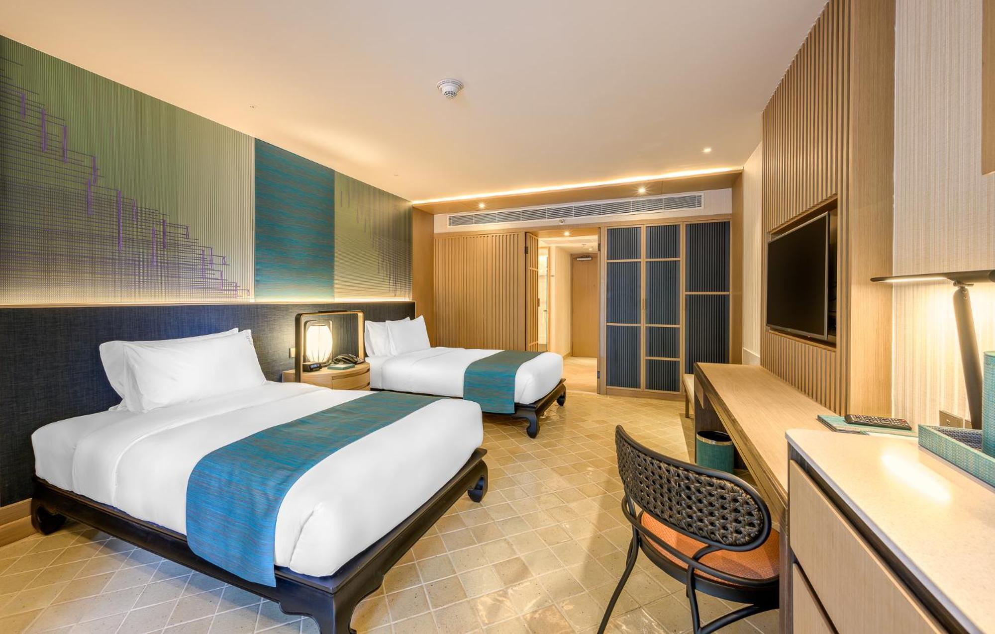 Premium Twin Room Balcony Pool View