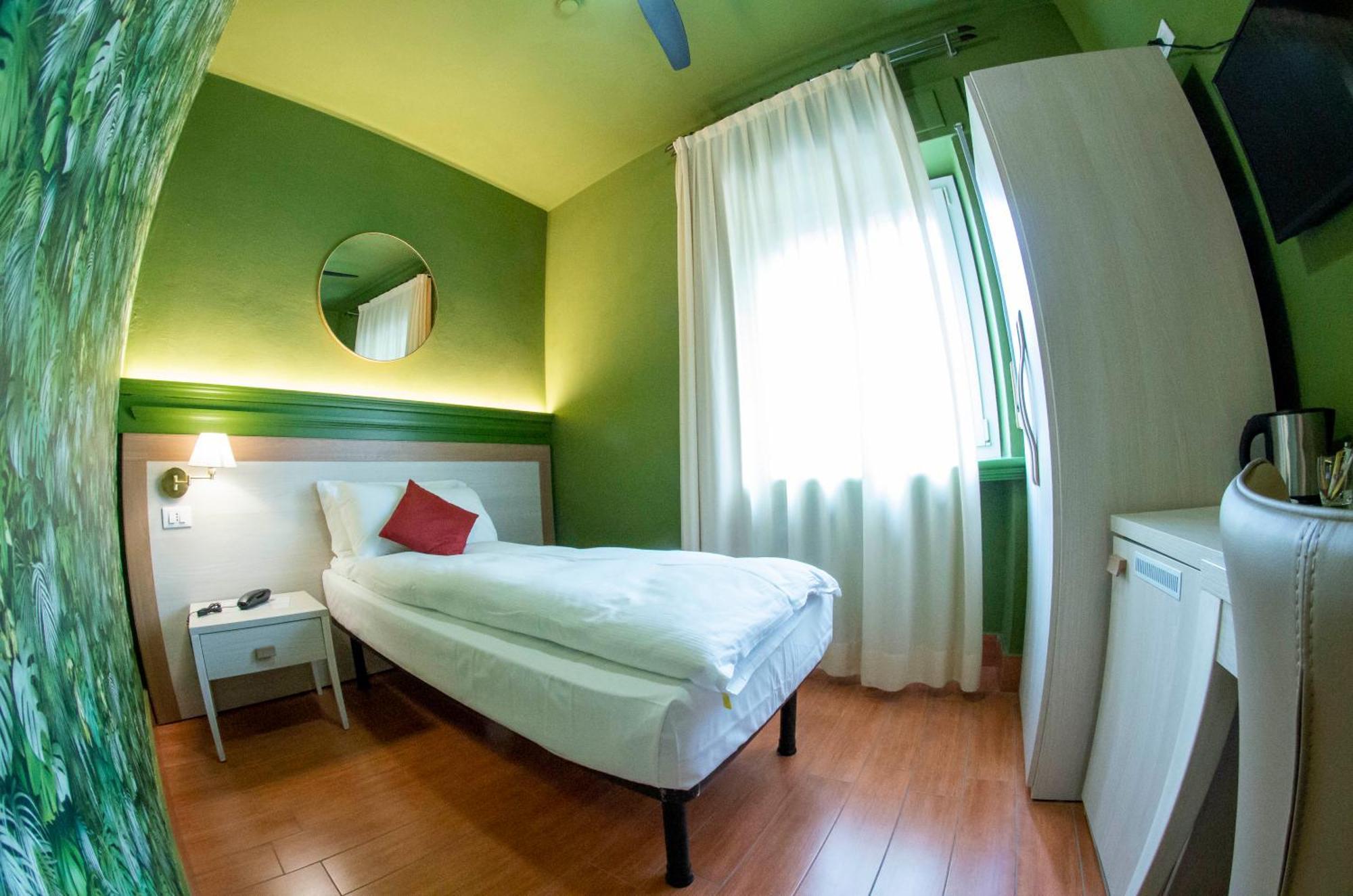 Single Room
