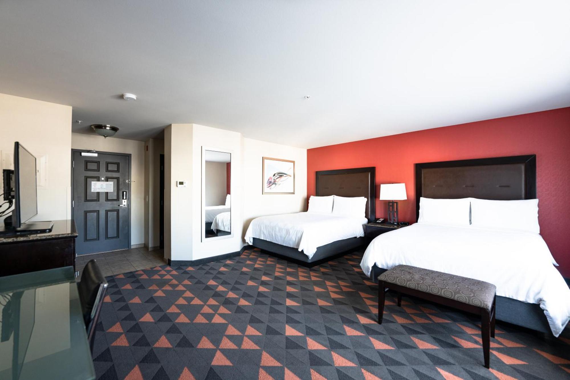 Standard Queen Room Two Queen Beds Communications Accessible