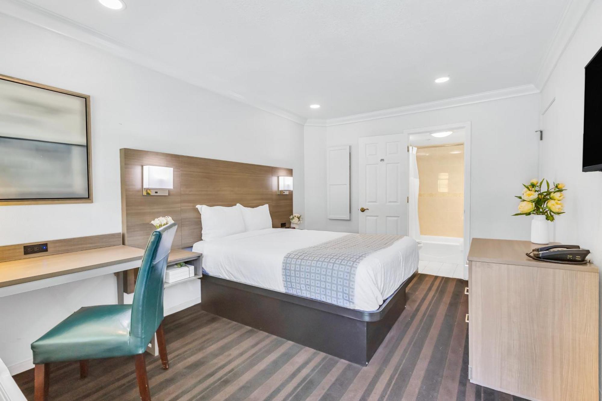 Double Bed Non-Smoking