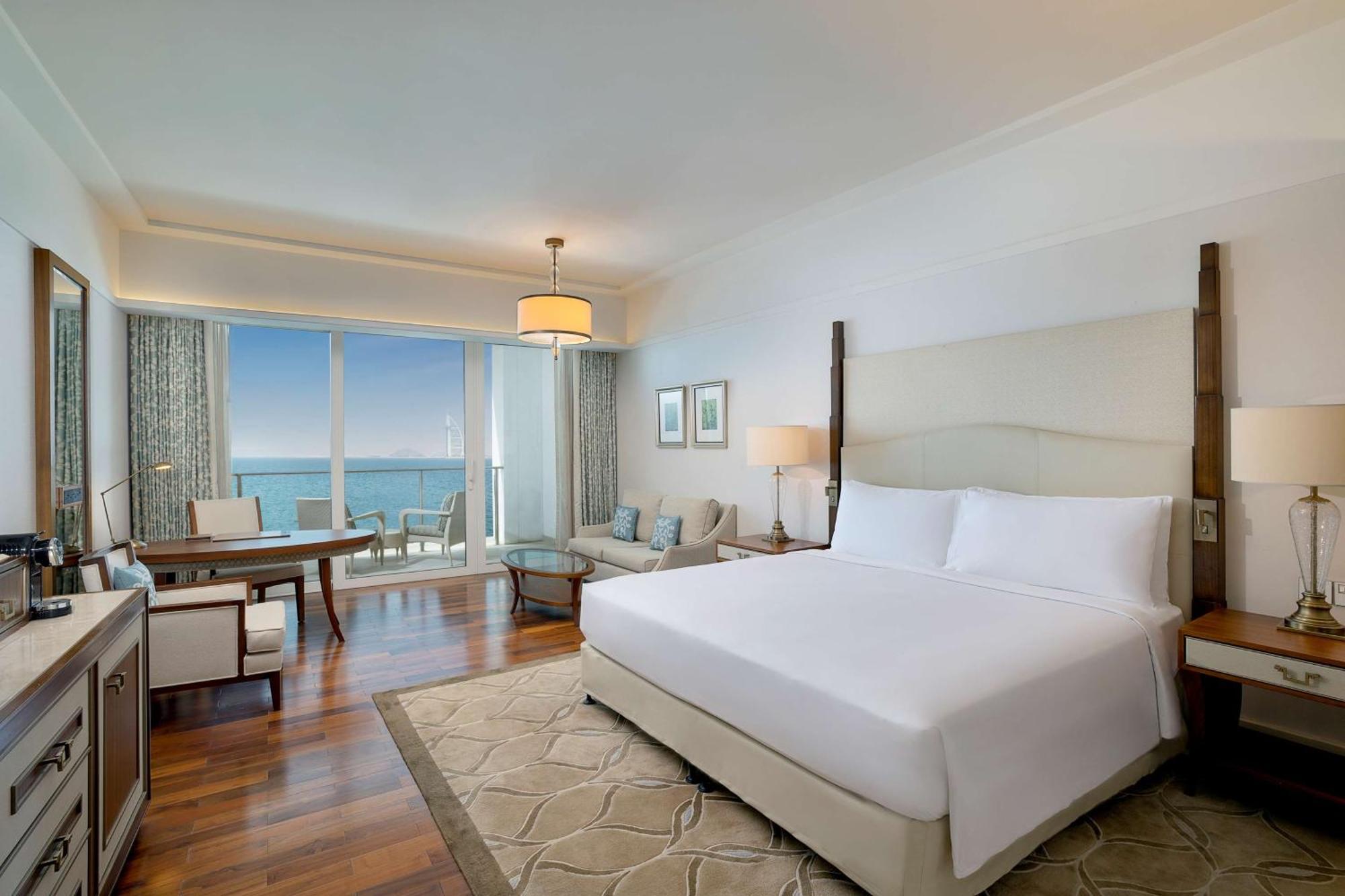 One-Bedroom Club Suite Sea View,1440107851:JPEG