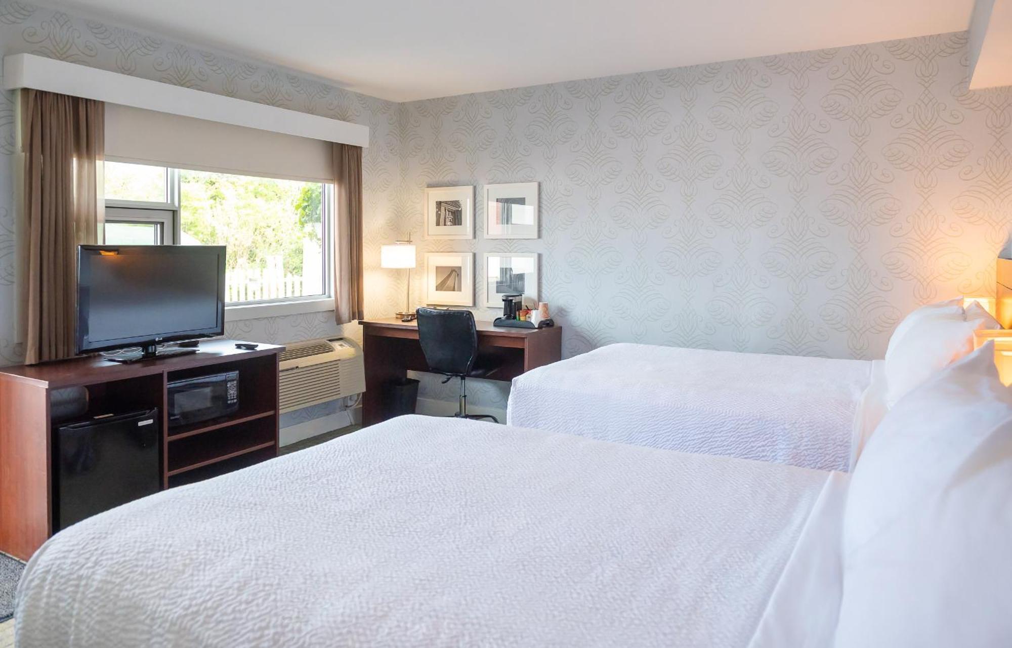Double Room Two Double Beds Drive up