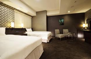 Deluxe Twin Room Disability Access
