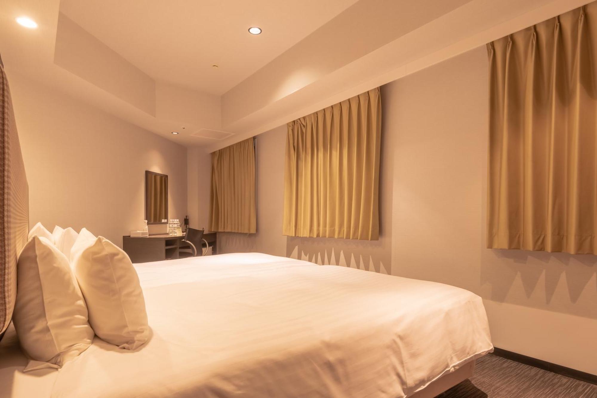 Twin Room Non-Smoking