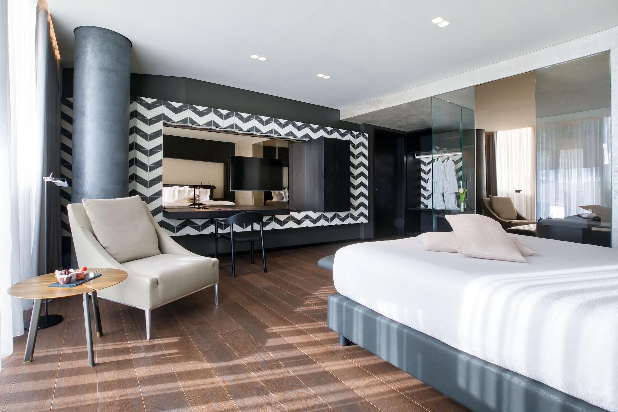 Superior Double or Twin Room City View