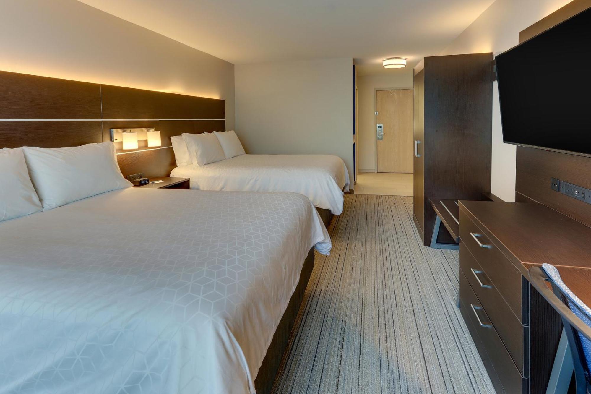 Standard Double Room Two Double Beds