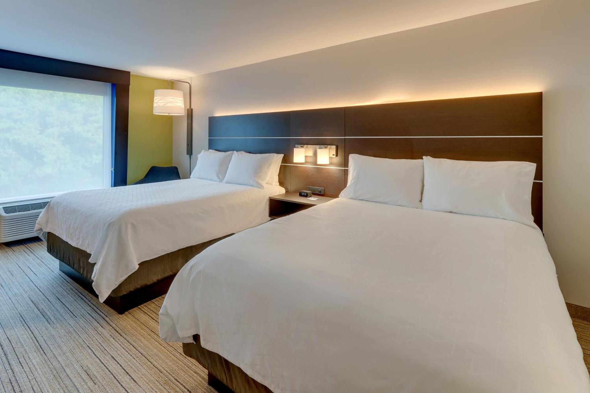Standard Double Room Two Double Beds