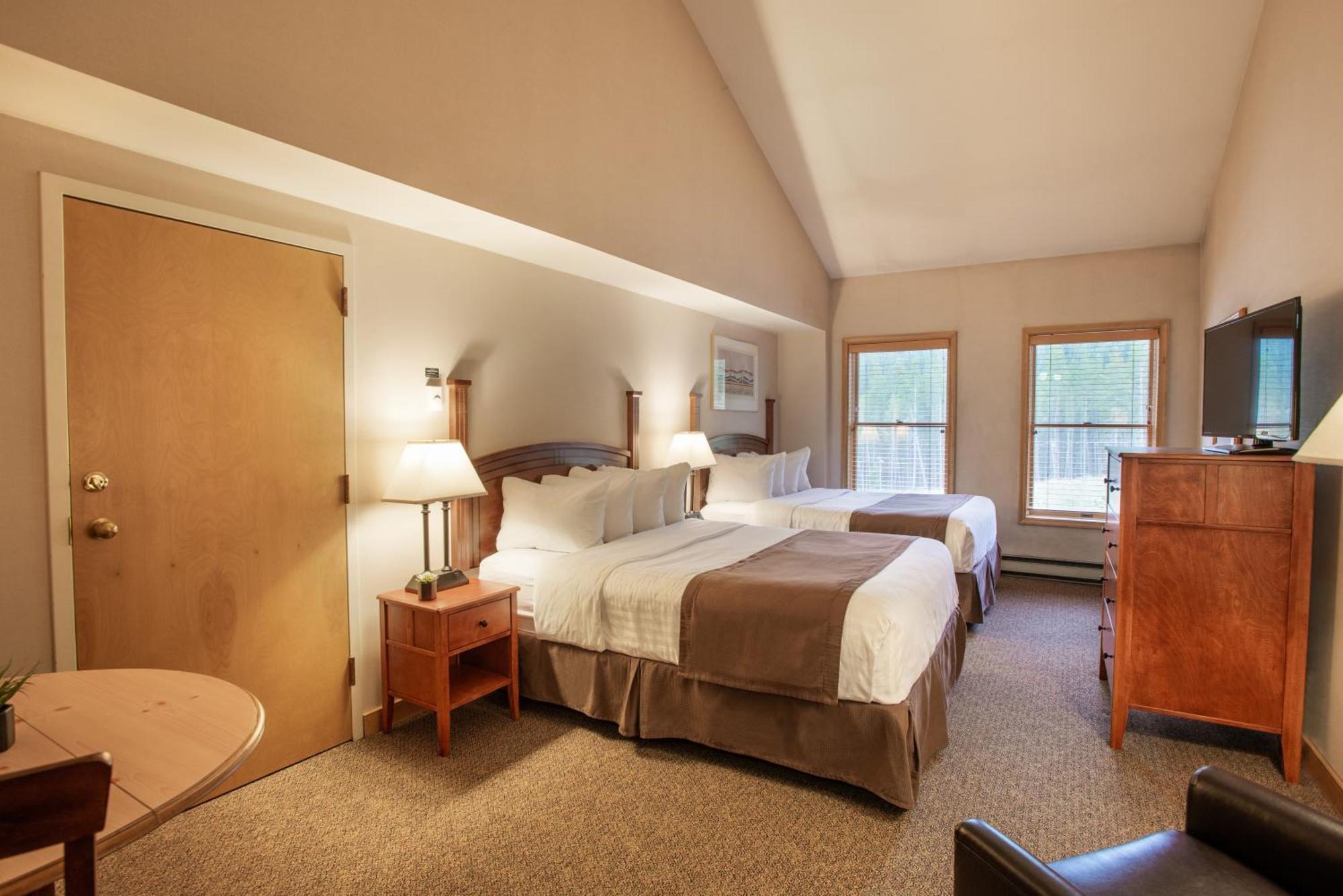 Queen Room Two Queen Beds