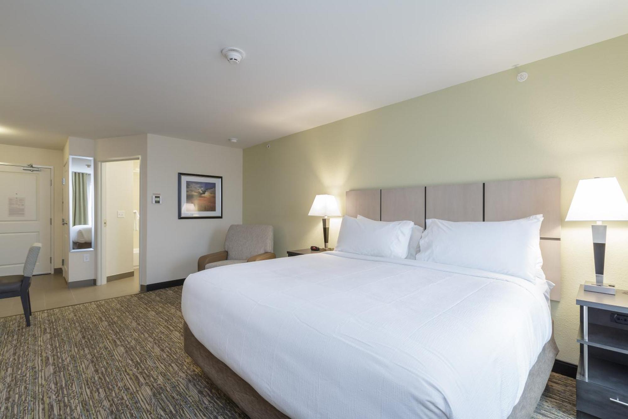 King Studio Suite