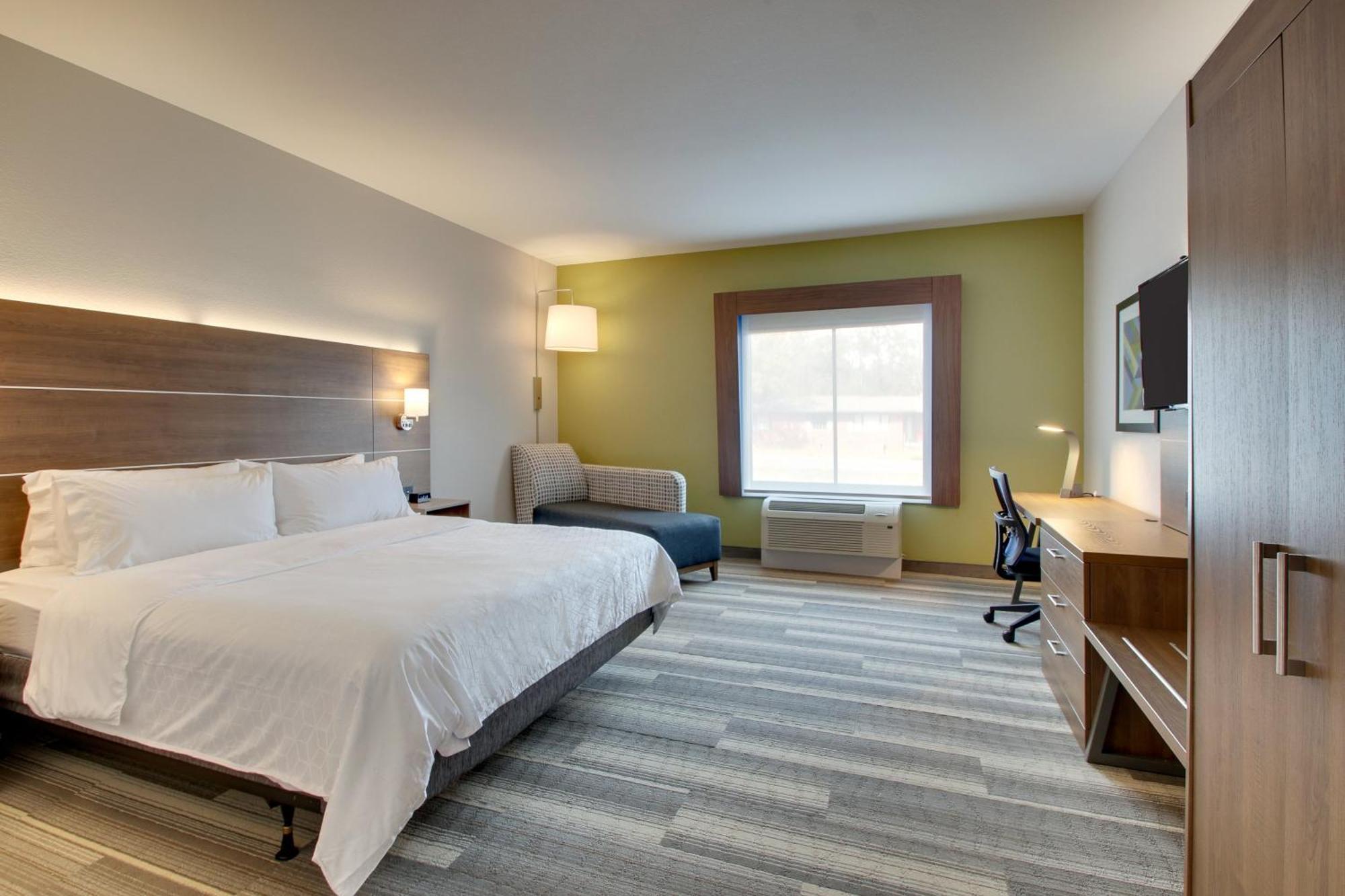 Standard King Room