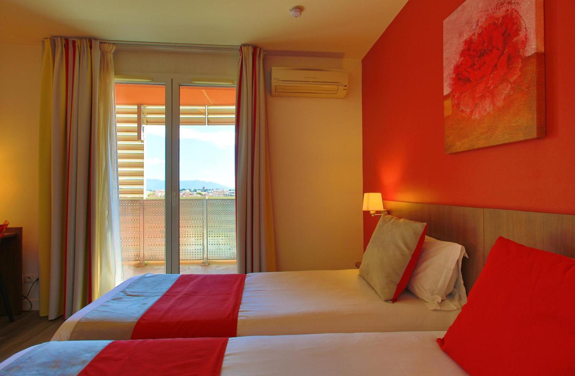 Comfort Studio Twin Balcony
