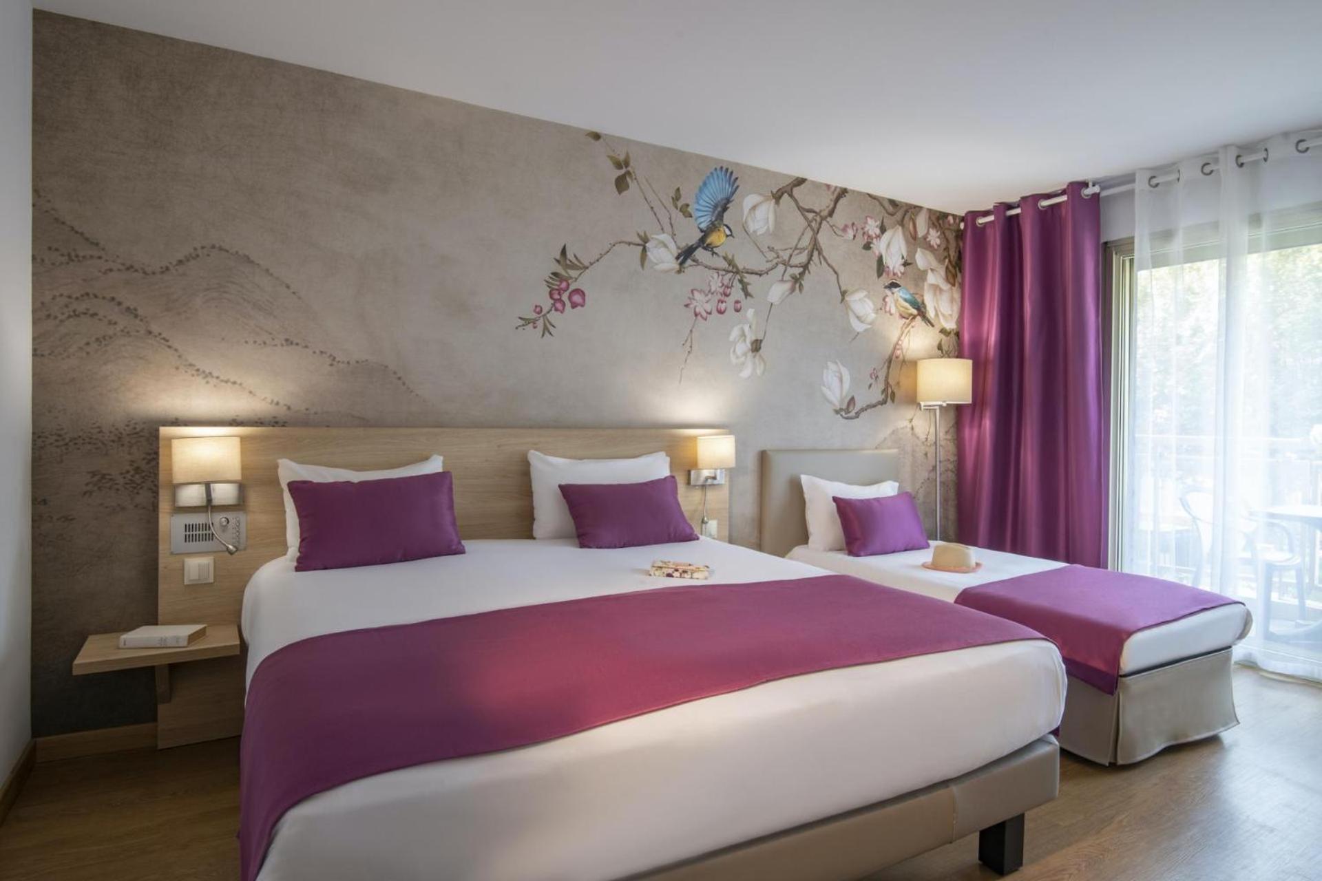 Luxury Triple Room
