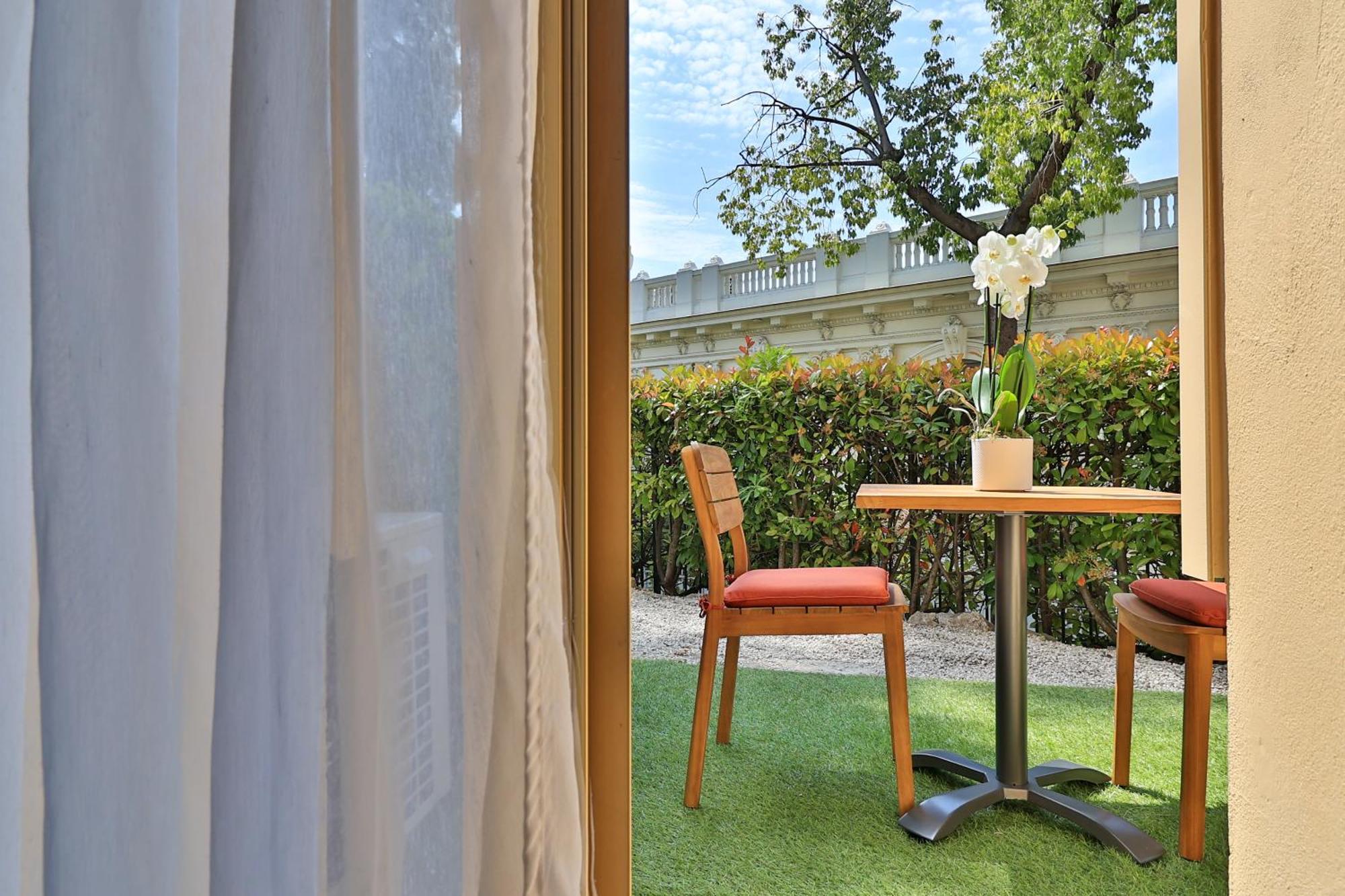 Double Room Garden View