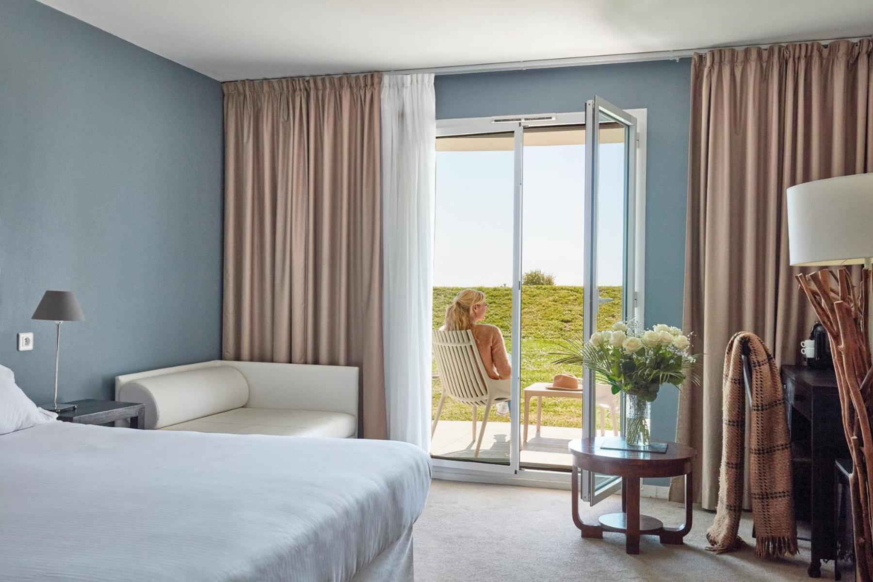 Premium Double Room Sea Side,1572647195:JPEG