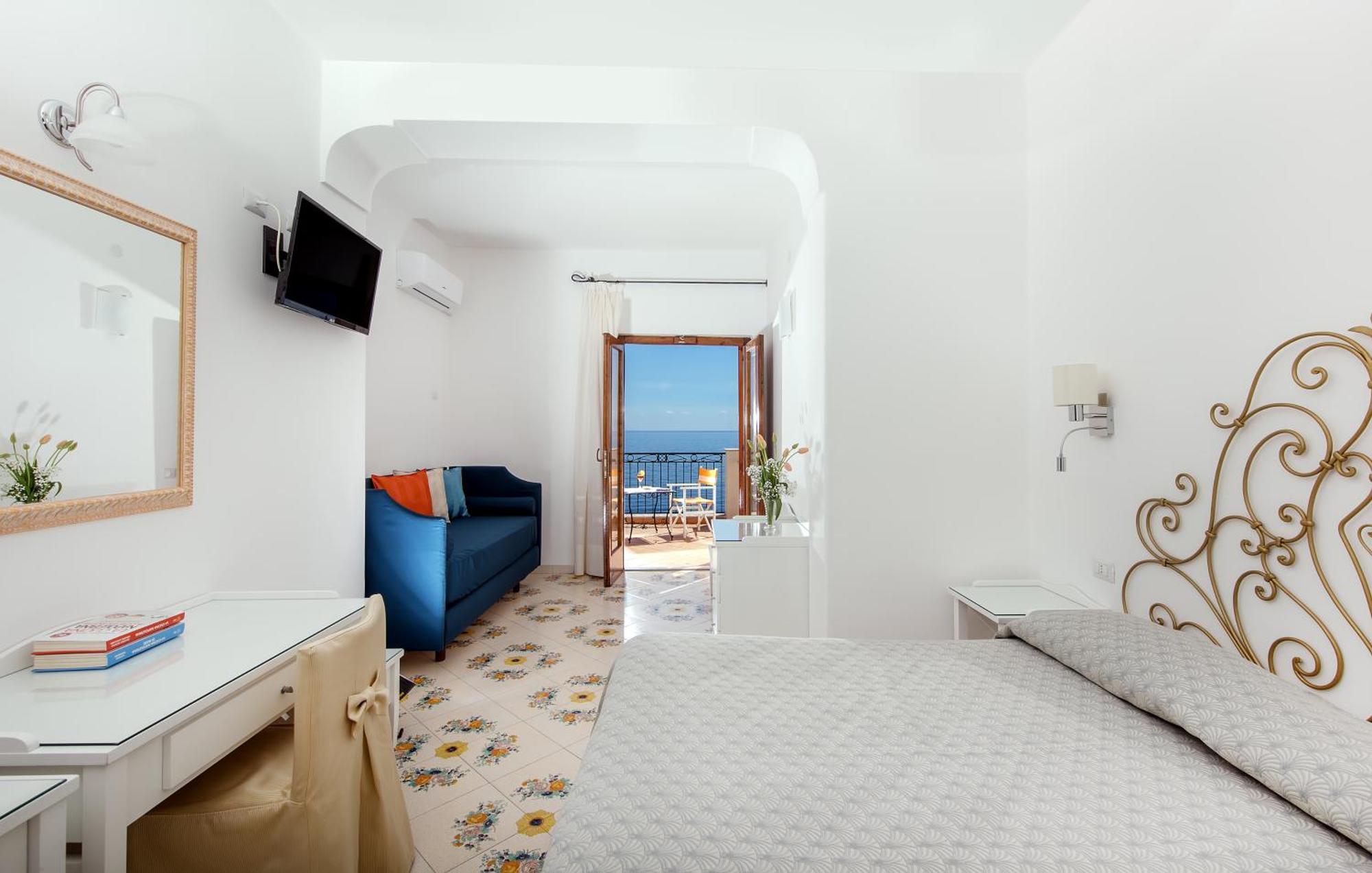 Triple Room Terrace