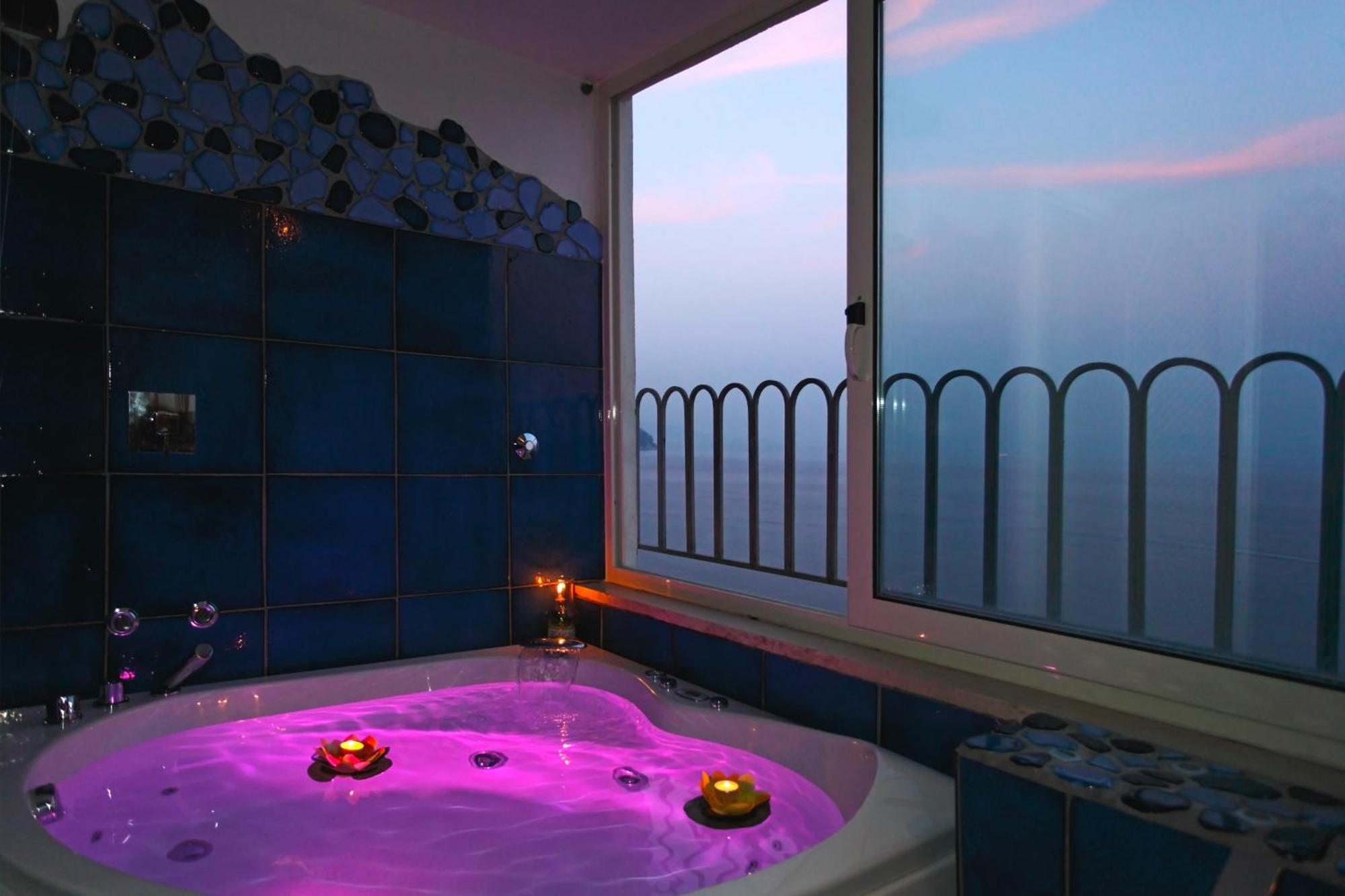 Junior Suite Sea View Spa Bath