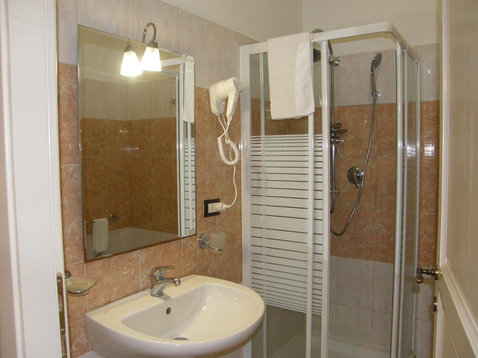 Single Room Private Bathroom