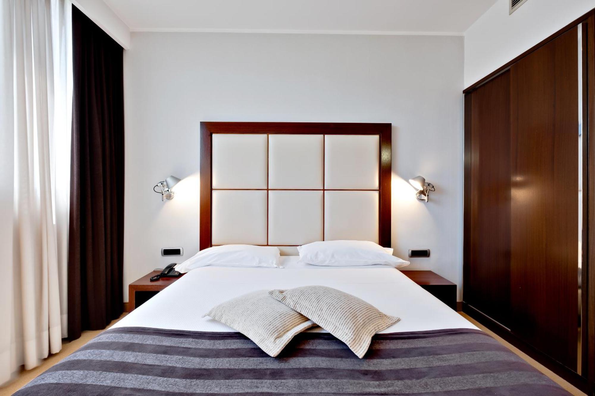 Business Double Room with Gym Access,1446850060:JPEG